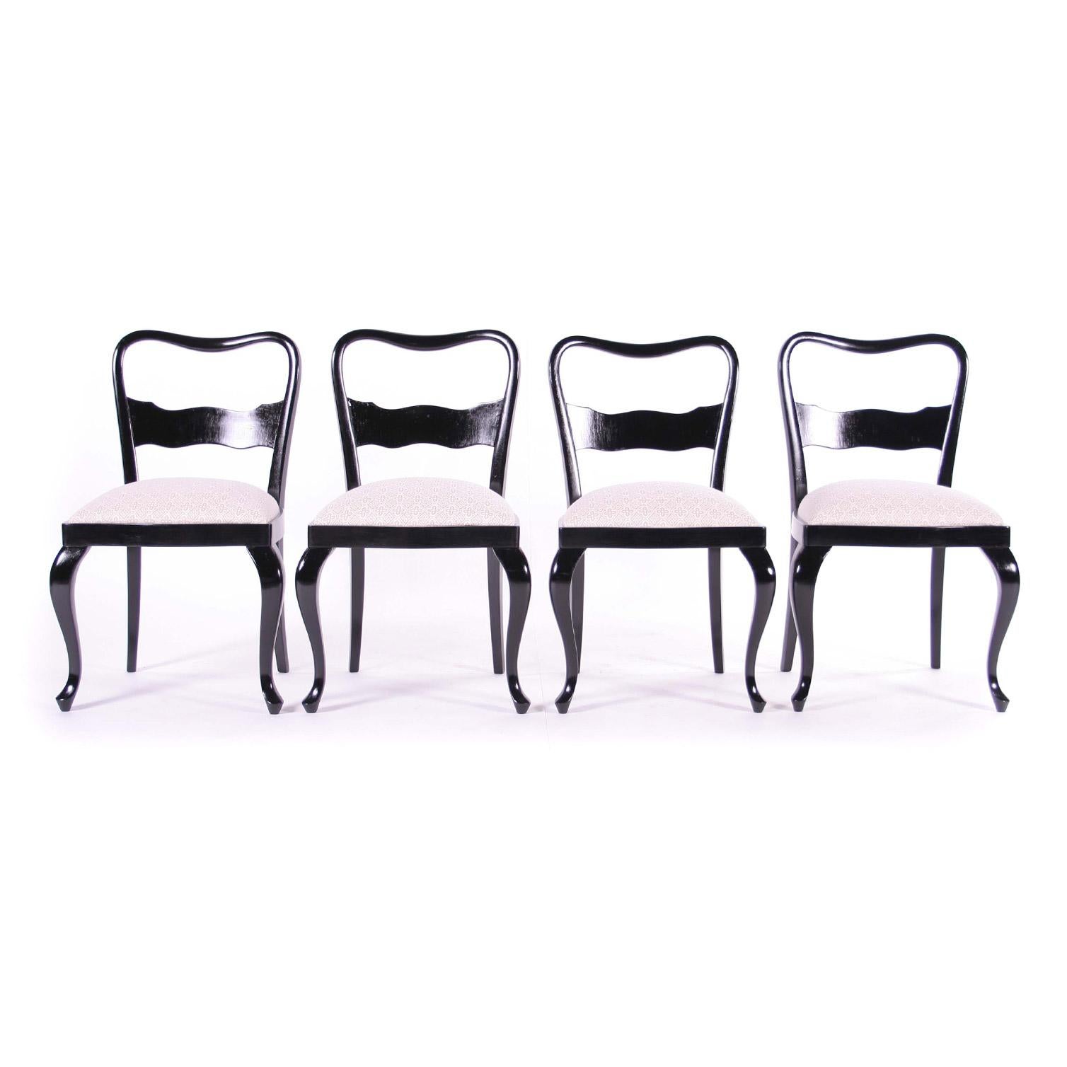 Original piece of furniture after renovation.
Chairs for ceremonial occasions or representative spaces. Tall comfortable seat with beautiful and luxurious white fabric. The elegant backrest and the distinctive rounded legs underline the exclusivity