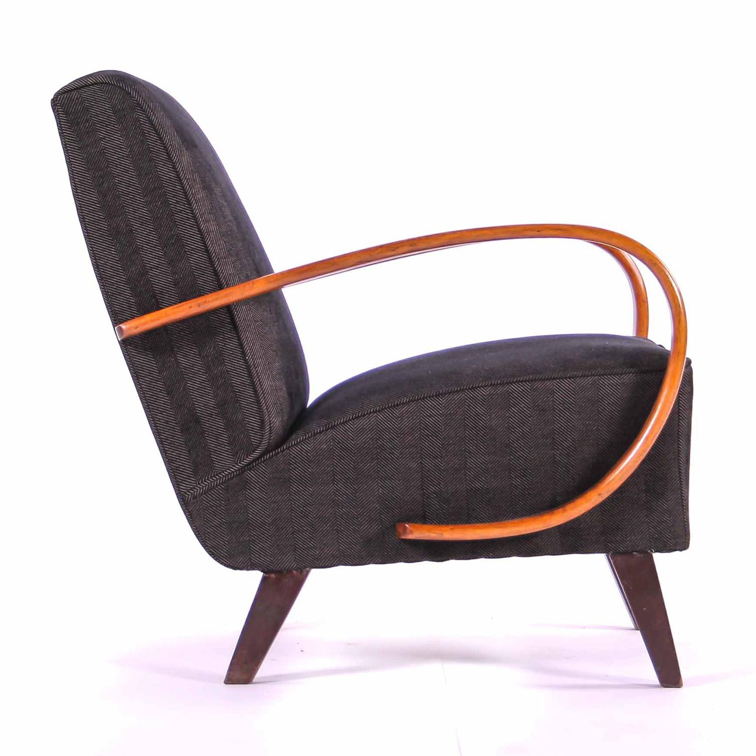 Czech Interwar Avantgard Design Black Armchairs by Jindrich Halabala 'Up Zavody' In Good Condition For Sale In Chocen, Czech Republic