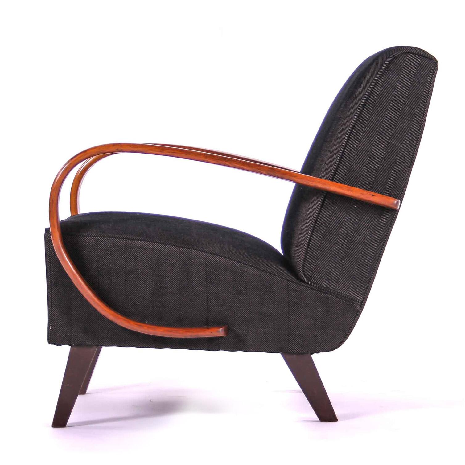 Czech Interwar Avantgard Design Black Armchairs by Jindrich Halabala 'Up Zavody' For Sale 2