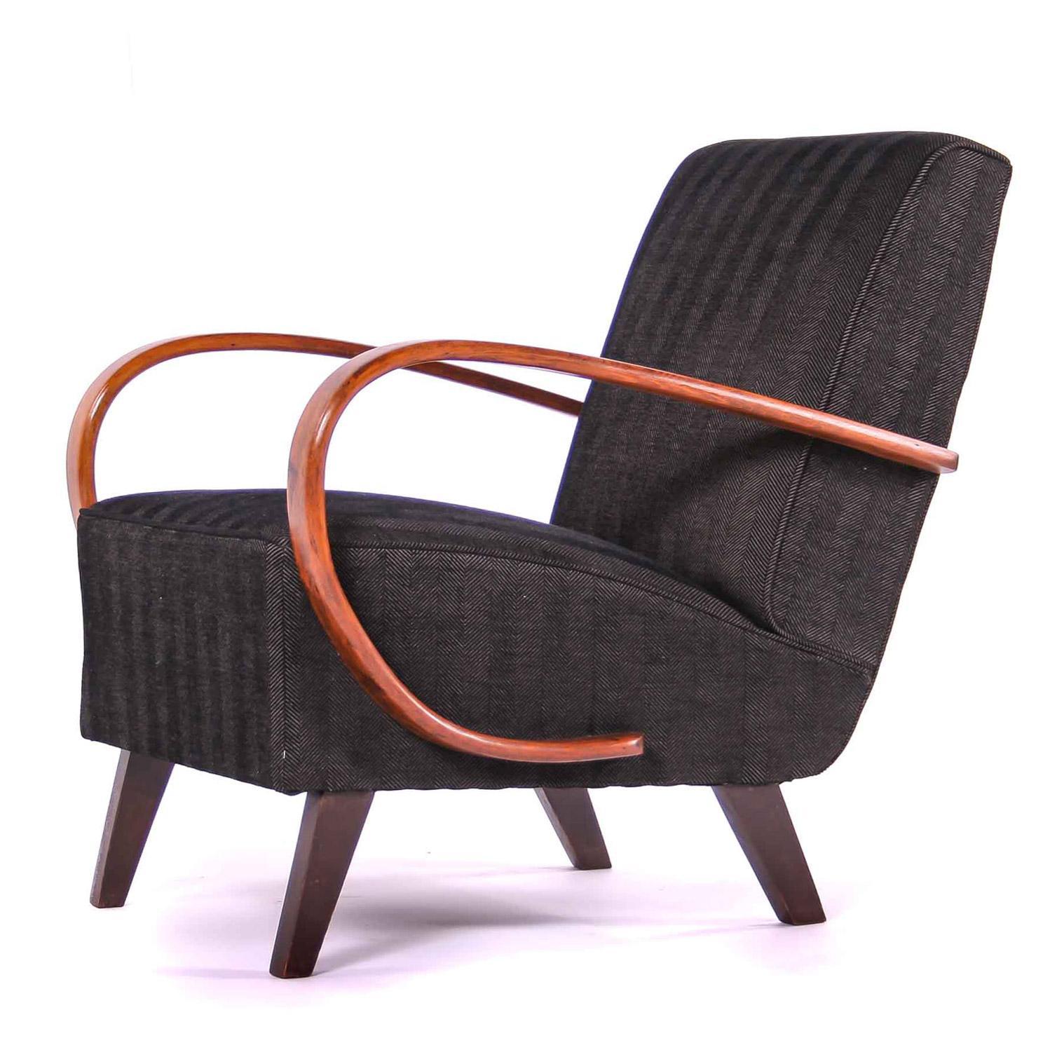 Czech Interwar Avantgard Design Black Armchairs by Jindrich Halabala 'Up Zavody' For Sale 3