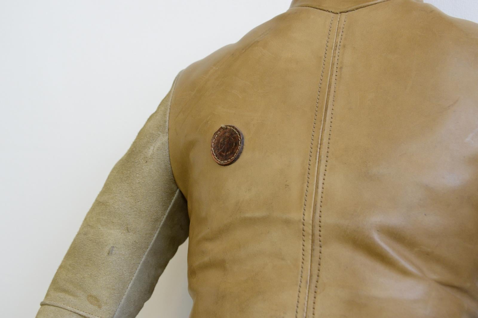 Czech leather wrestling dummy, circa 1950s

- Heavy tan leather
- Suede arms
- Leather lace up back
- Czech, 1950s
- Measures: 118 cm tall x 64 cm wide 21 cm deep

Condition report:

Some scuffs and age marks but no major damage.