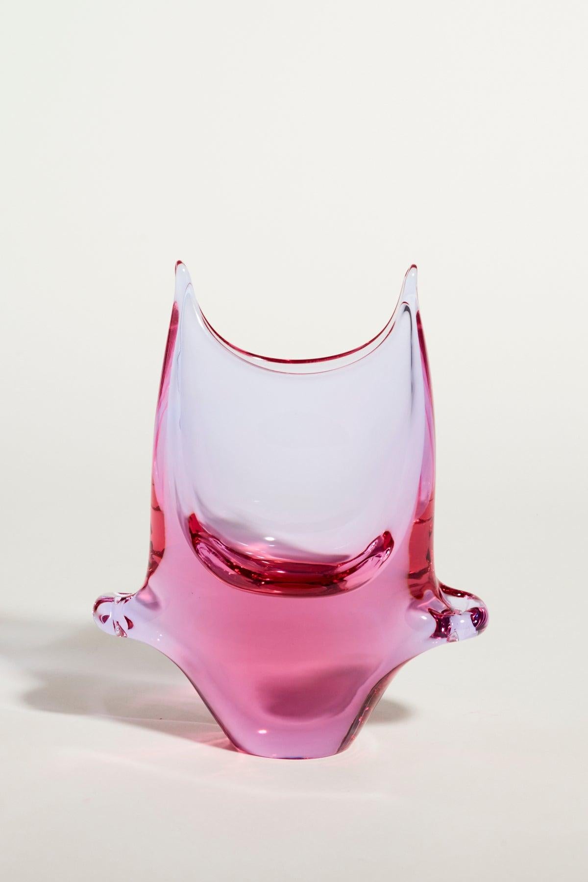 Czech Lilac/Pink Abstract Vase In Excellent Condition In New York, NY