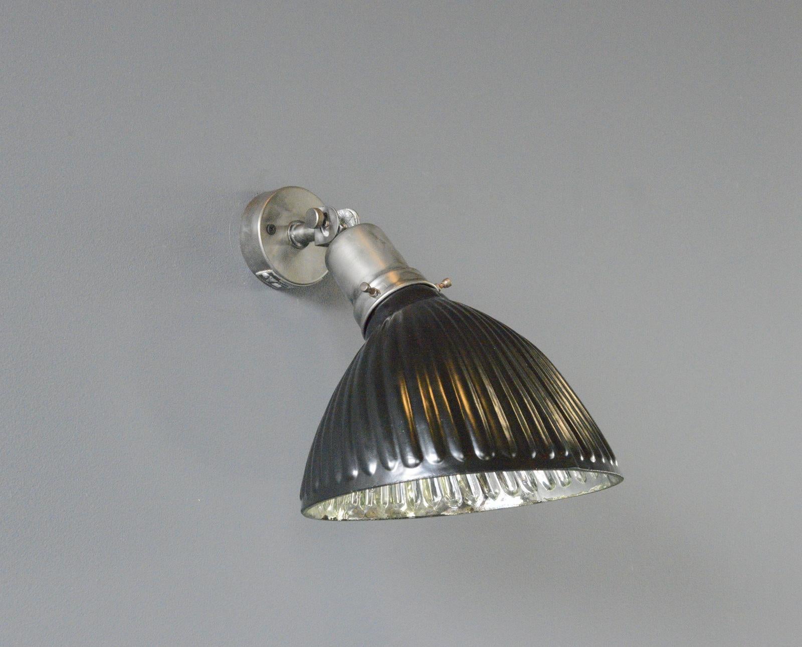 Tchèque Lampes murales tchèques en verre au mercure Circa 1930 en vente
