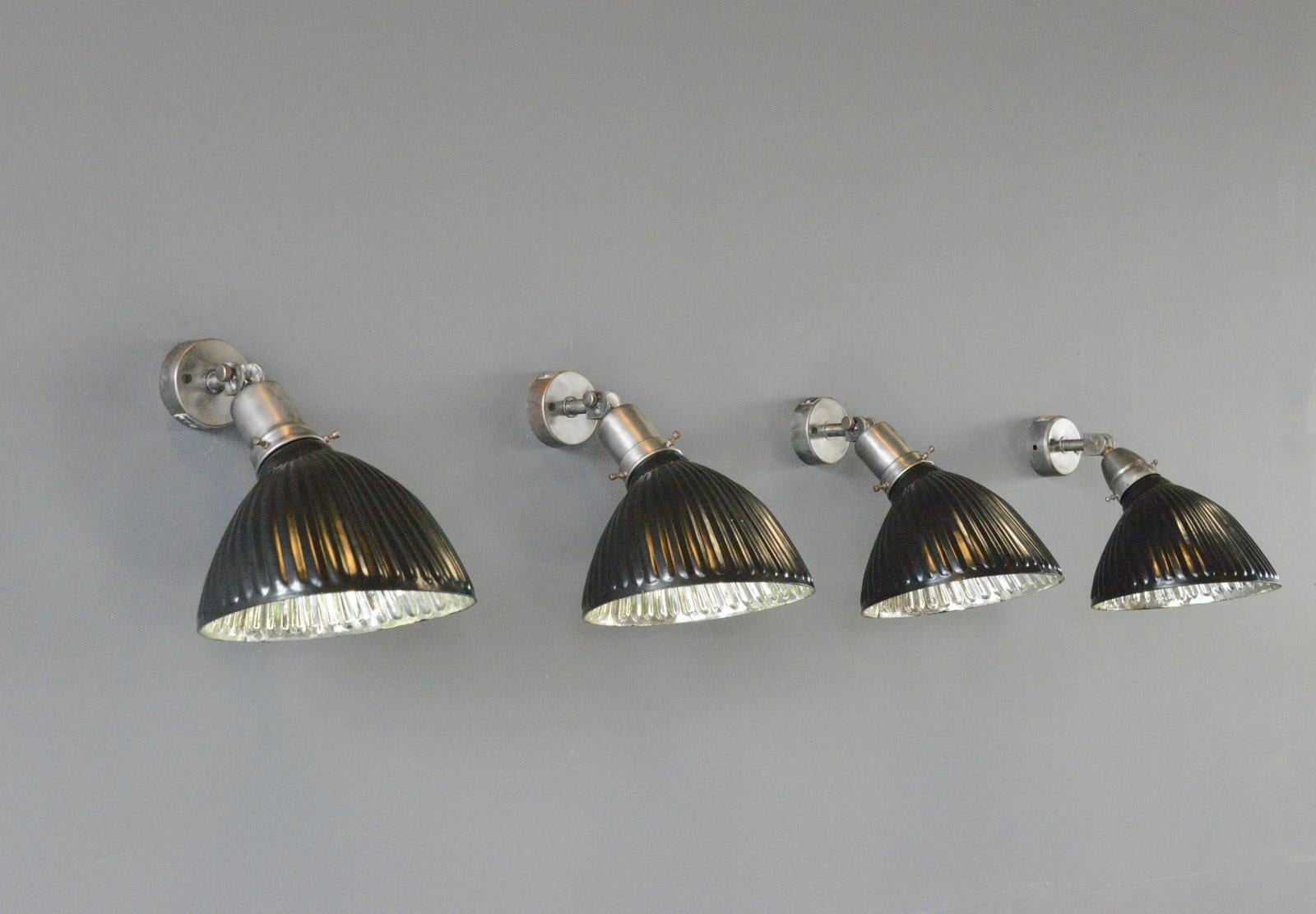 Lampes murales tchèques en verre au mercure Circa 1930 Bon état - En vente à Gloucester, GB