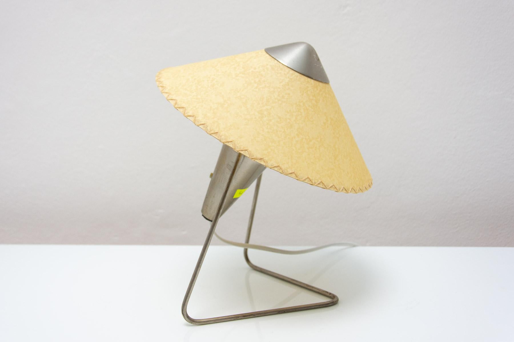Czech mid century modern tripod desk lamp by Helena Frantova for Okolo, Czech. In Excellent Condition For Sale In Prague 8, CZ