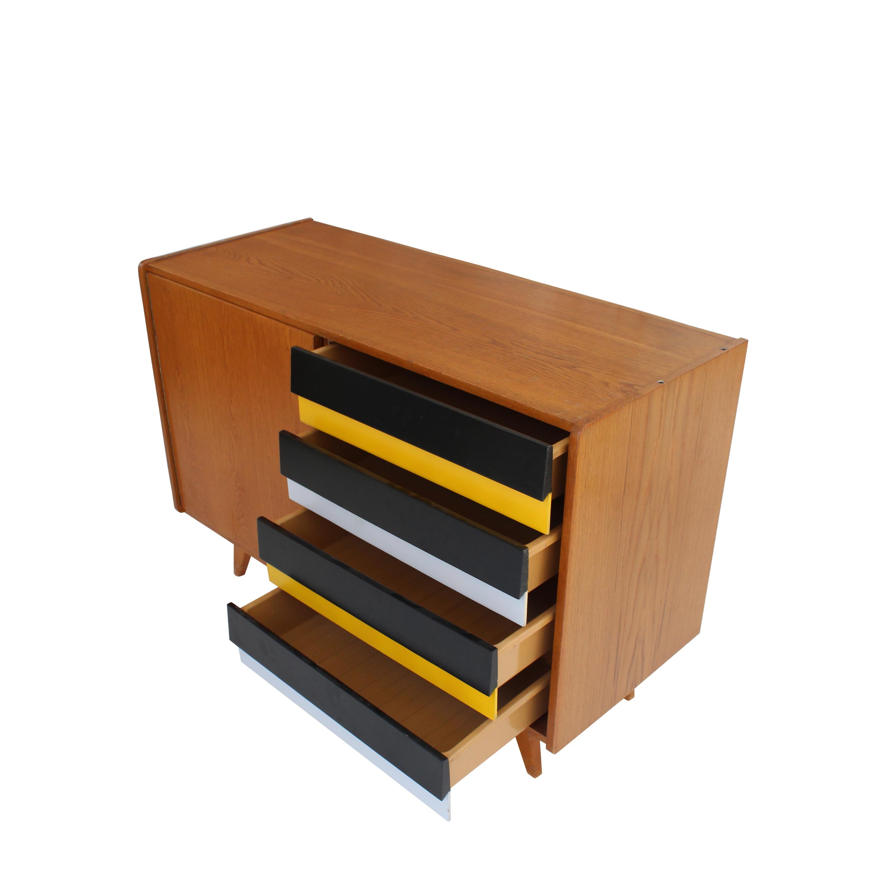 Czech Oak Sideboard with Left-Side Lacquered Drawers, Czechoslovakia, 1960s For Sale 2