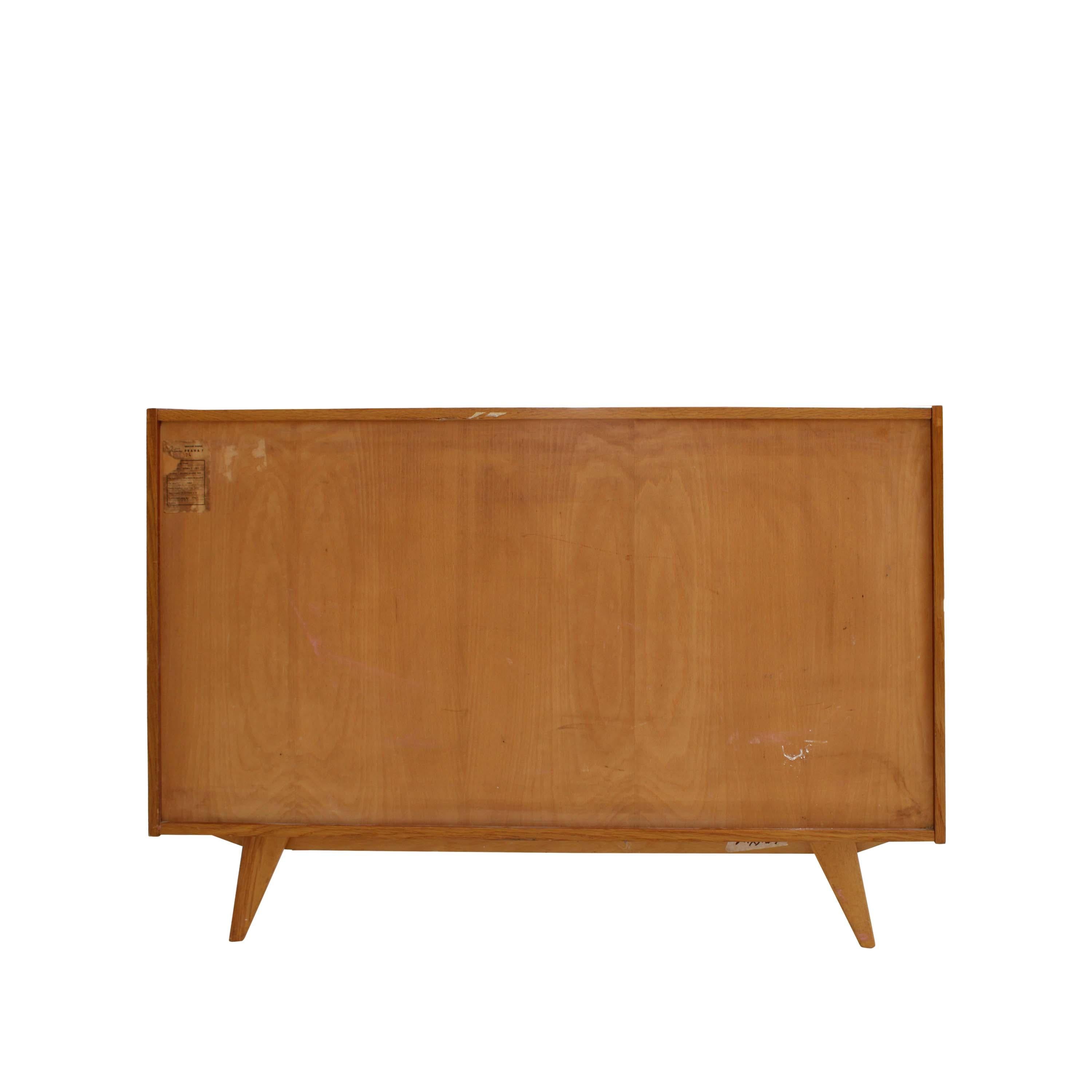 Czech Oak Sideboard with Right-Side Lacquered Drawers, Czechoslovakia, 1960s For Sale 5