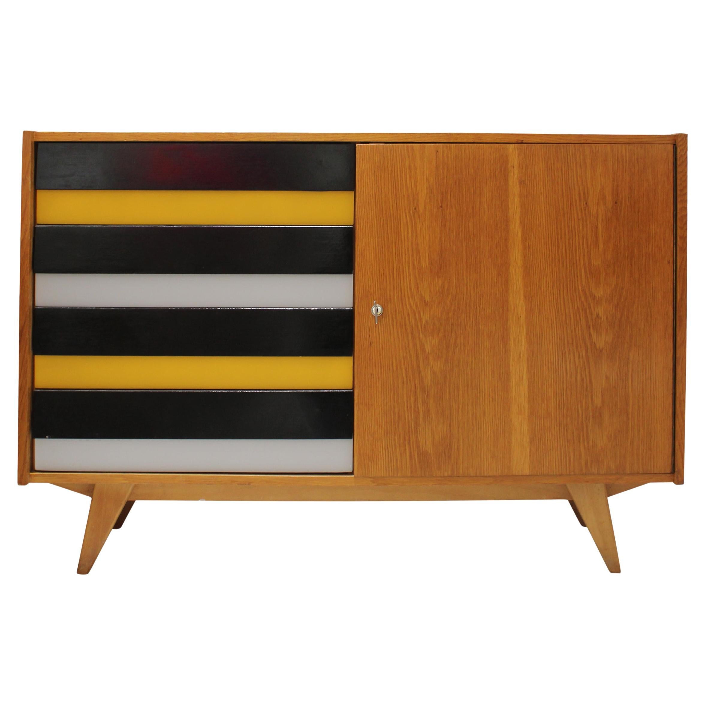 Czech Oak Sideboard with Right-Side Lacquered Drawers, Czechoslovakia, 1960s