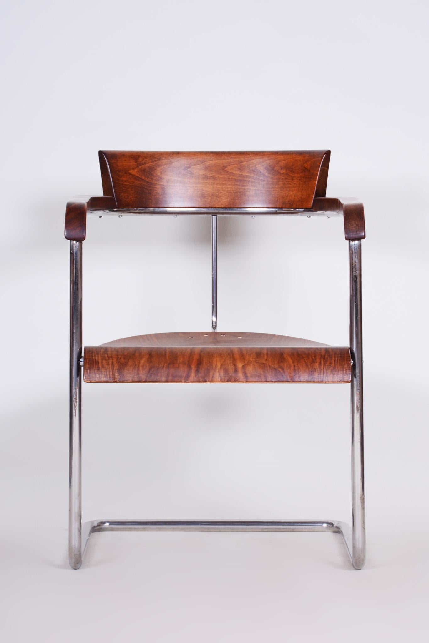 Czech Original Walnut Art Deco Chair Designed by Jindrich Halabala, 1930-1939 4