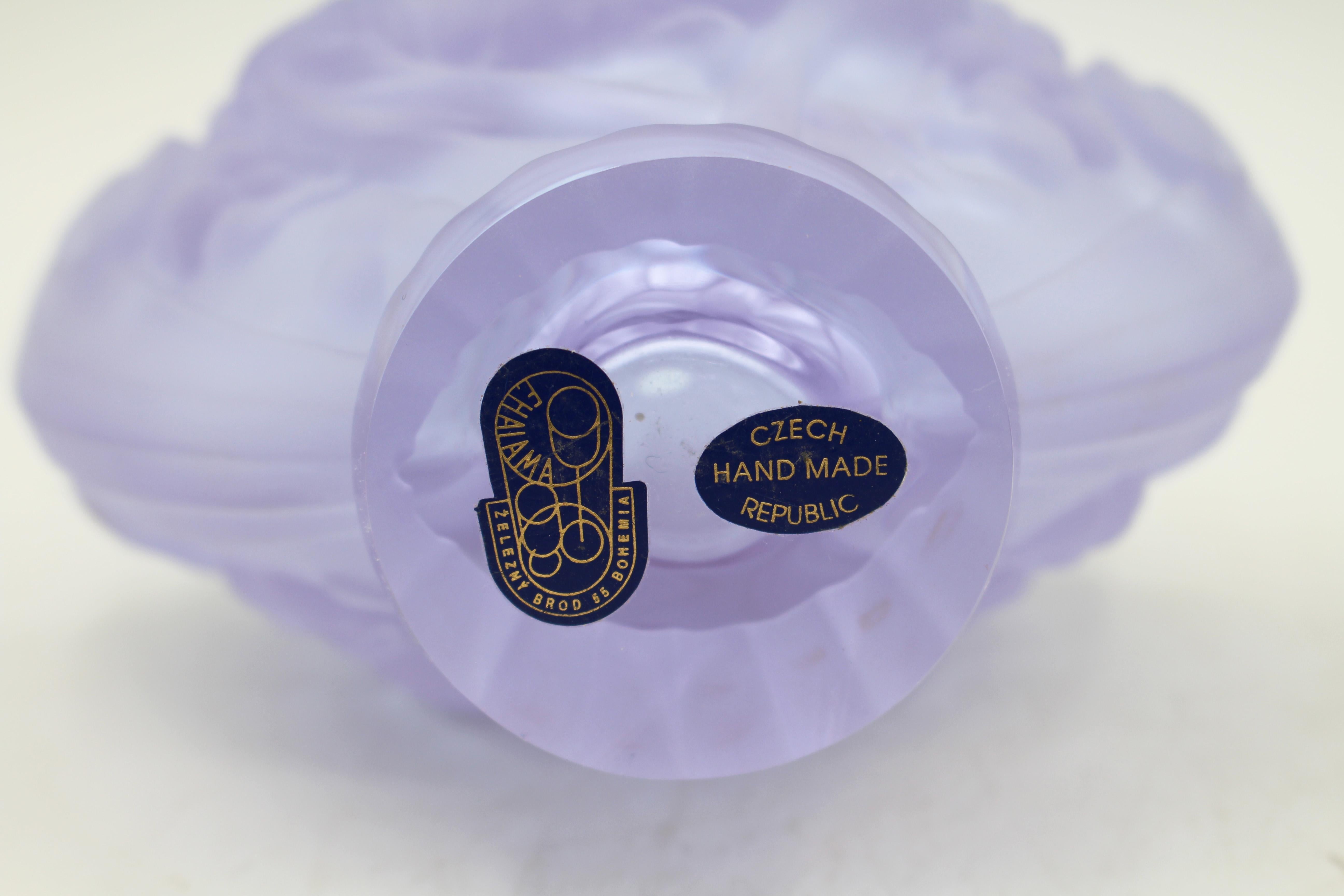 Czech Pair of Art Deco Period Light Violet Frosted Glass Perfume Bottles For Sale 3