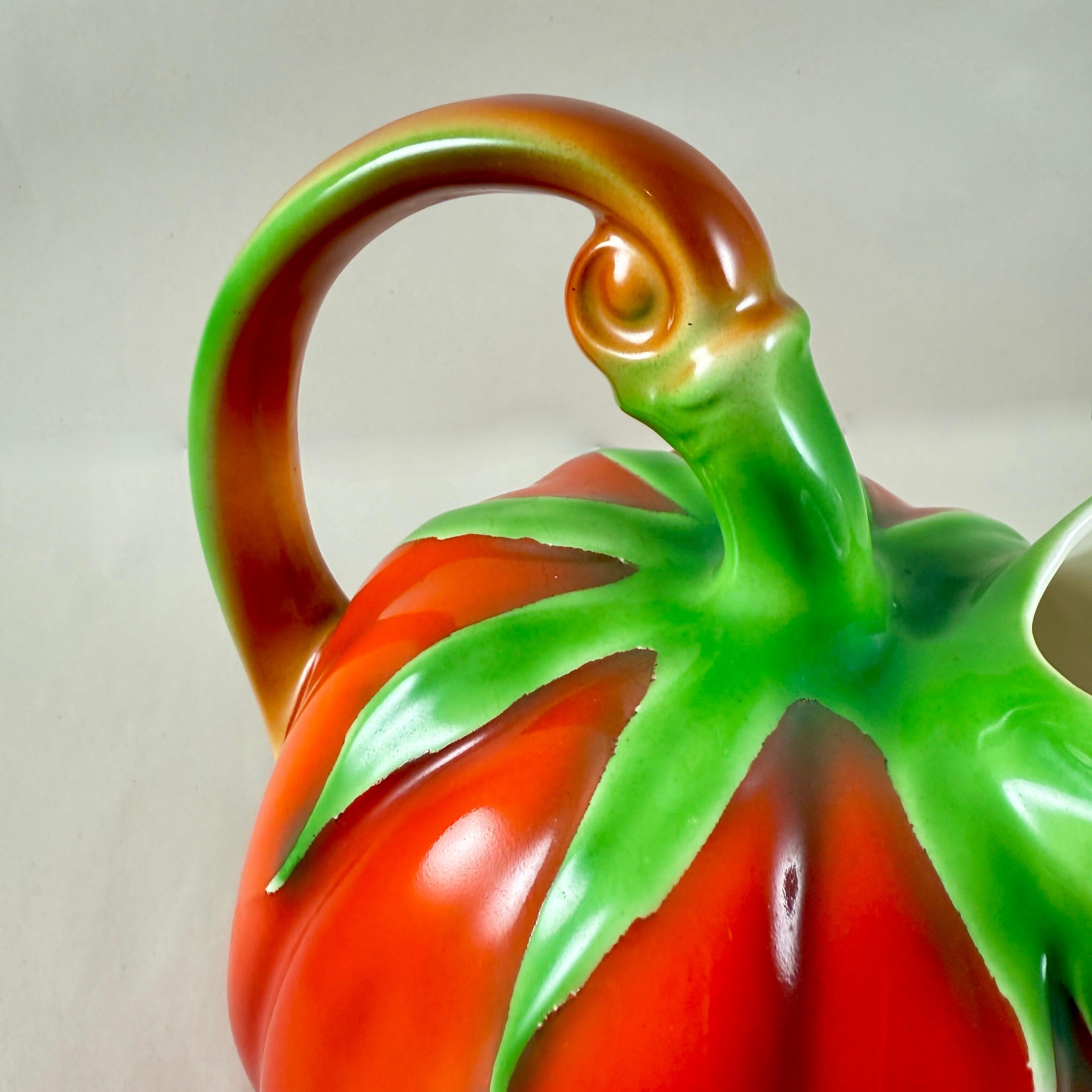 Porcelaine Czech Porcelain 2-Liter Red Tomato Pitcher en vente
