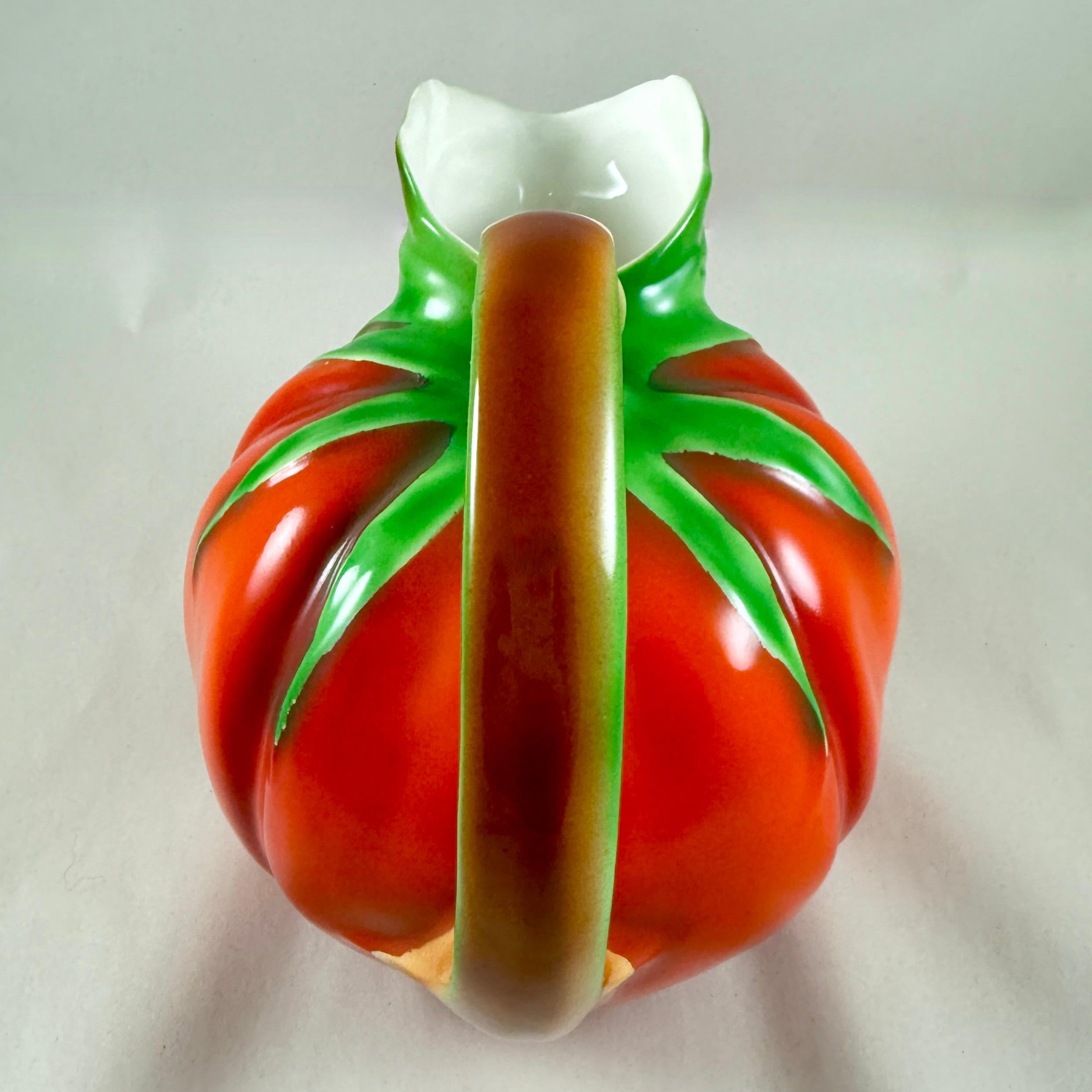 Czech Porcelain 2-Liter Red Tomato Pitcher en vente 1