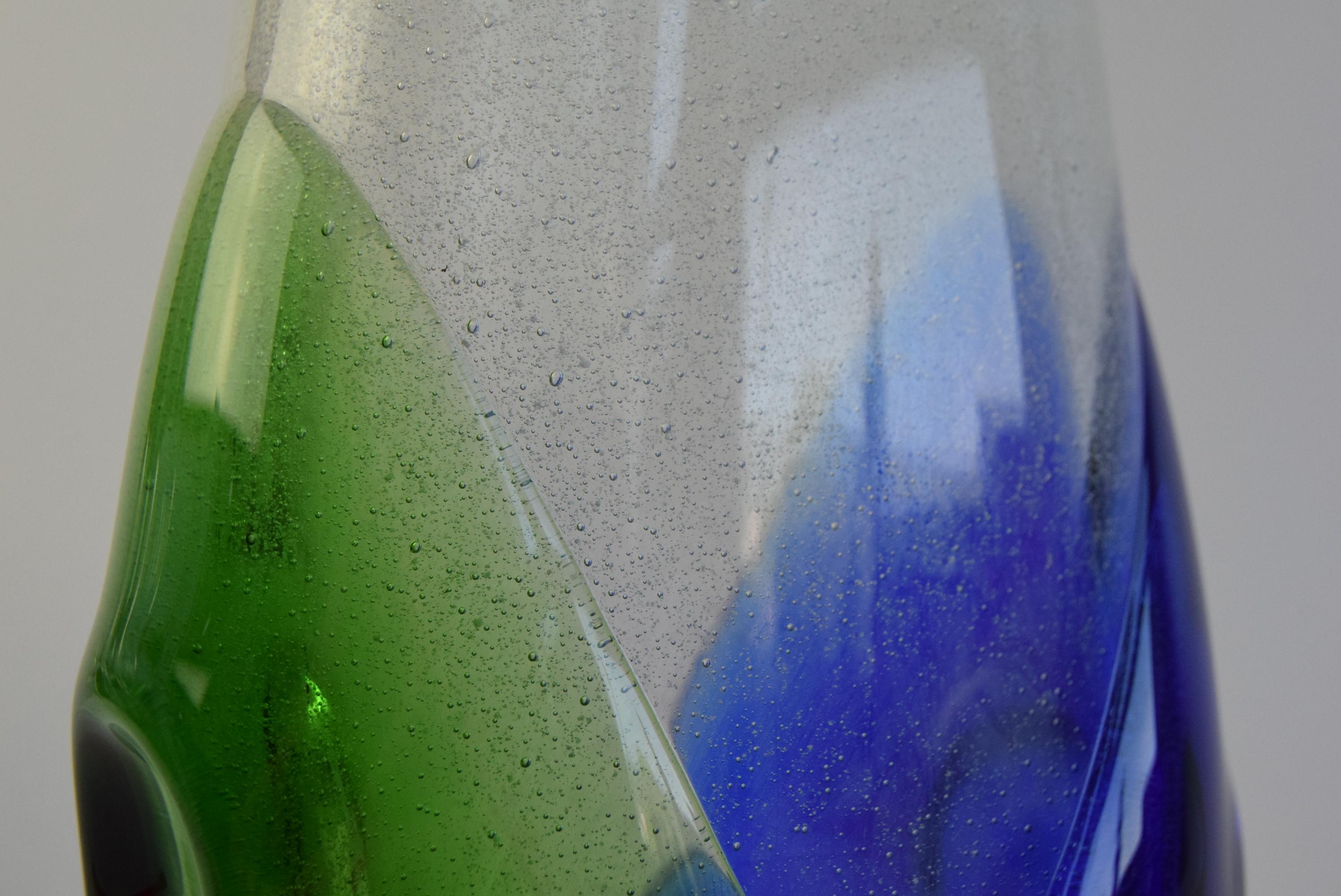 Czech Sommerso Art Glass Vase in Blue and Green For Sale 1