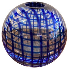 Checa  Jarrón Bola Redonda Remolino diseñado por Jan Kocavik, 2004