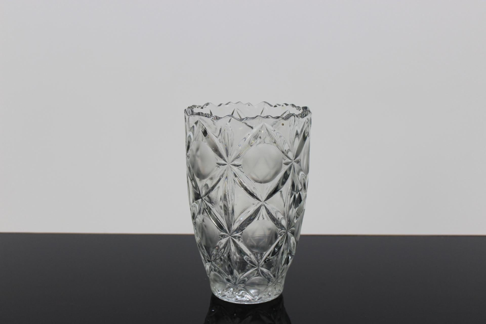 Tchèque Vase tchèque en verre de Bohème, 1970 en vente