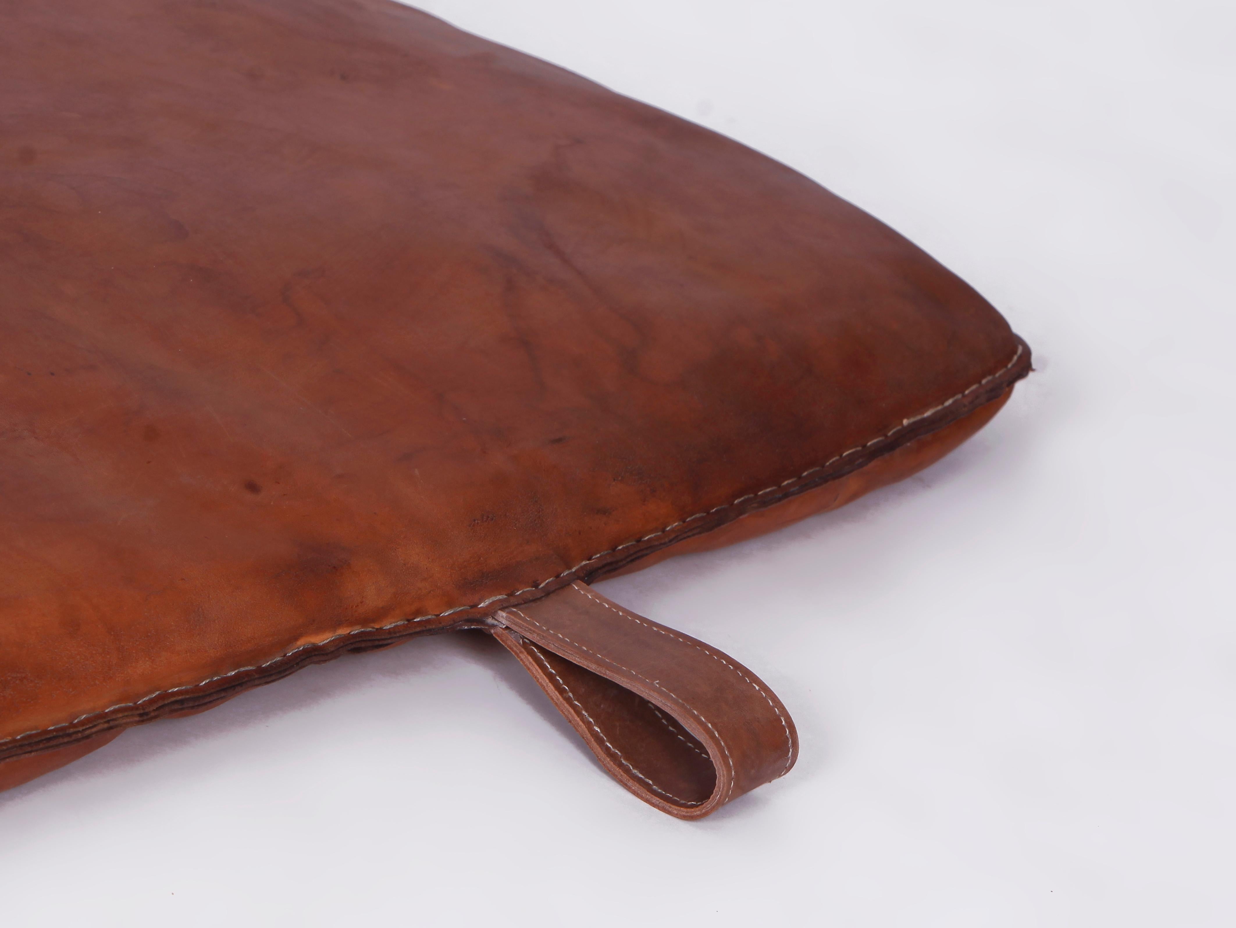 Czech Vintage Leather Gym Mat A, 1930s For Sale 1