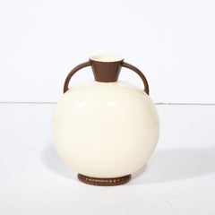 Jarrón de cerámica checoslovaca Art Decó en crema y ámbar hecho a mano por Royal Crown