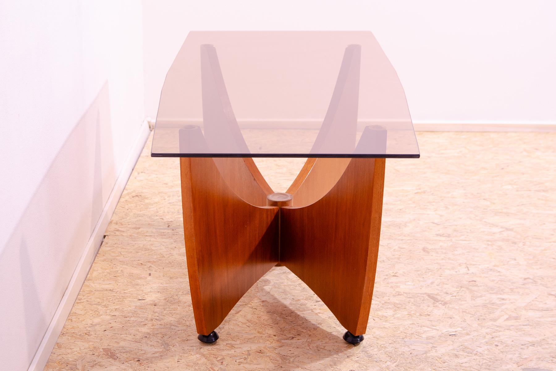 20th Century Czechoslovak mahogany Coffee Table, 1980´s For Sale