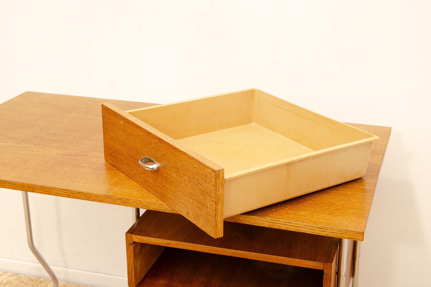 Escritorio modernista checoslovaco de cromo y madera, años 50, Europa en venta 6