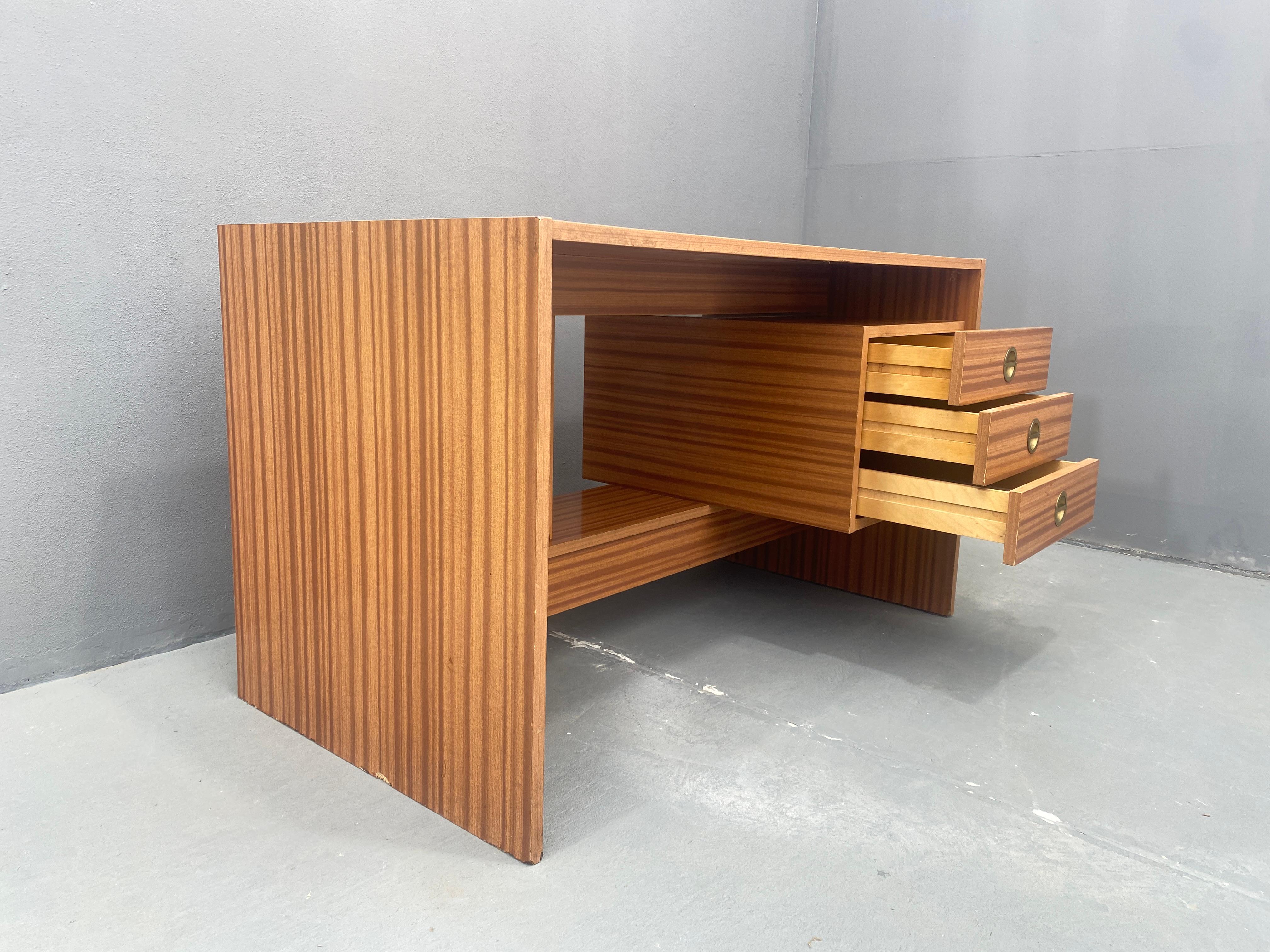 Czechoslovak Vintage Desk from the 1980s For Sale 2