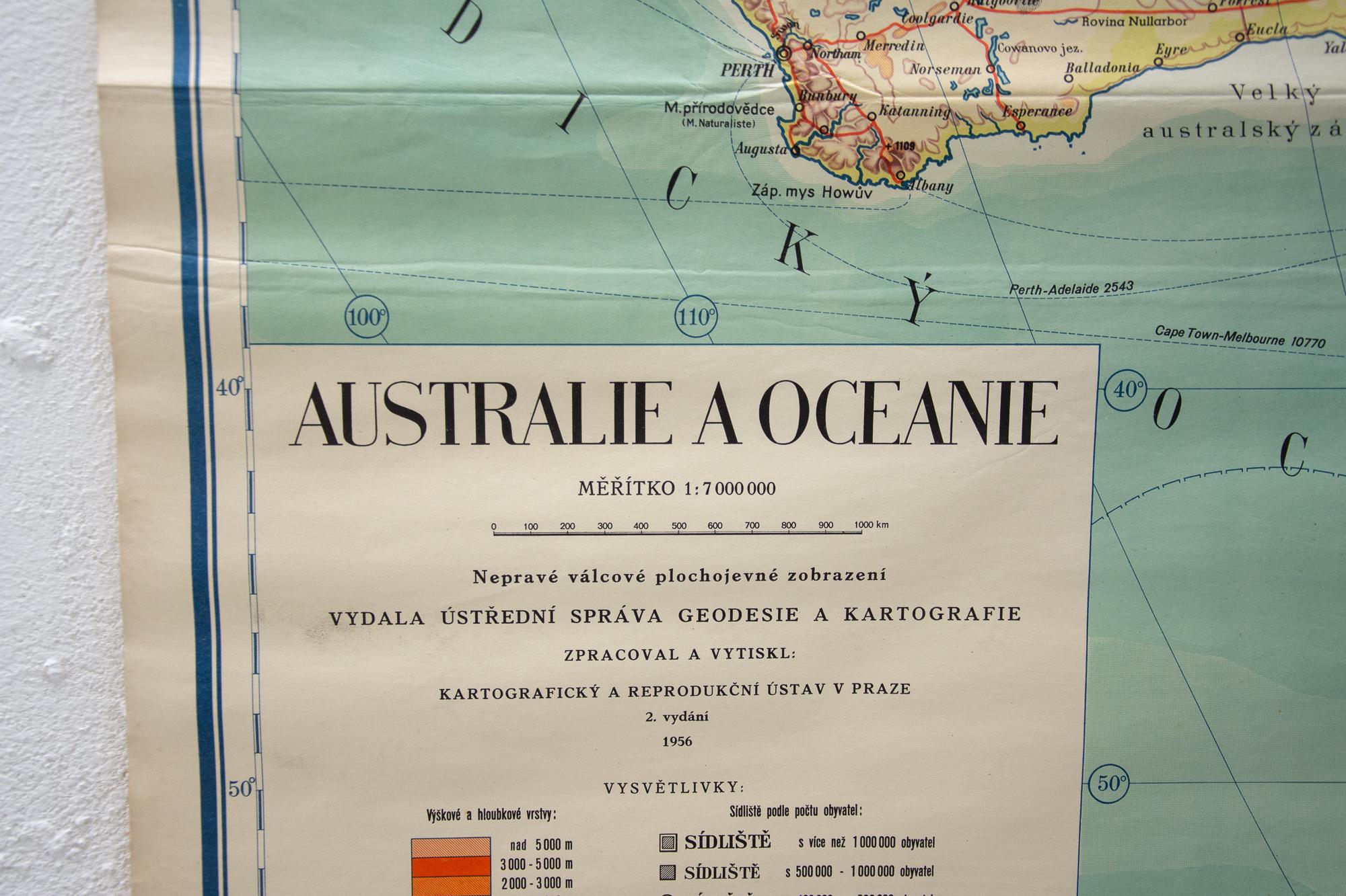 Czechoslovak Vintage School Maps of Australia and Oceania, 1955 3