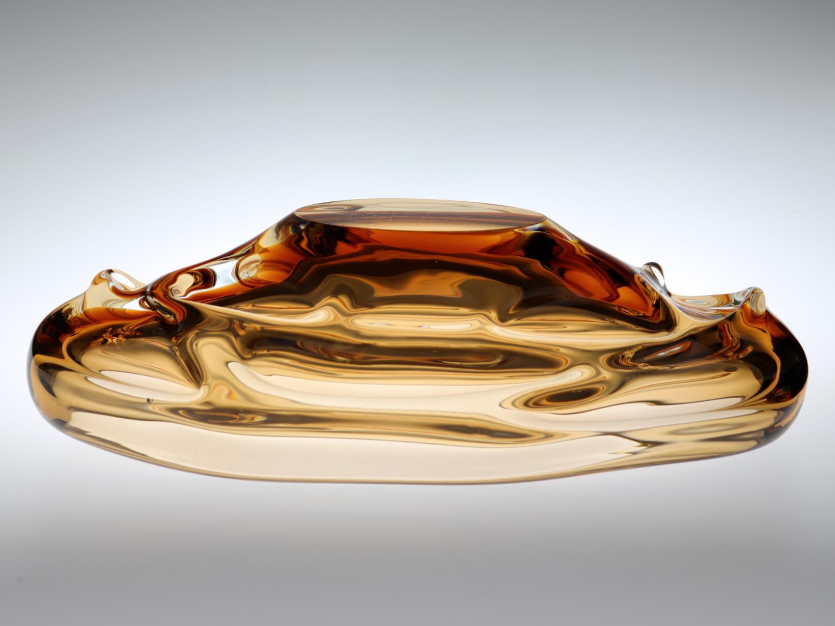 Czechoslovakian Amber Art Glass Bowl by Jan Beranek for Skrdlovice, 1960s In Good Condition In Lucenec, SK