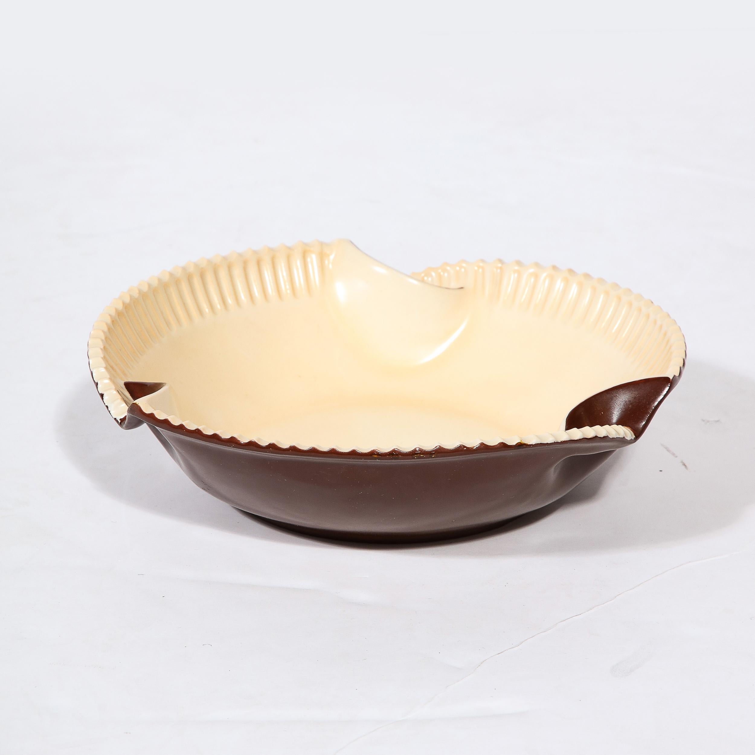 Czechoslovakian Art Deco Cream and Espresso Hued Ceramic Bowl by Royal Crown In Excellent Condition For Sale In New York, NY