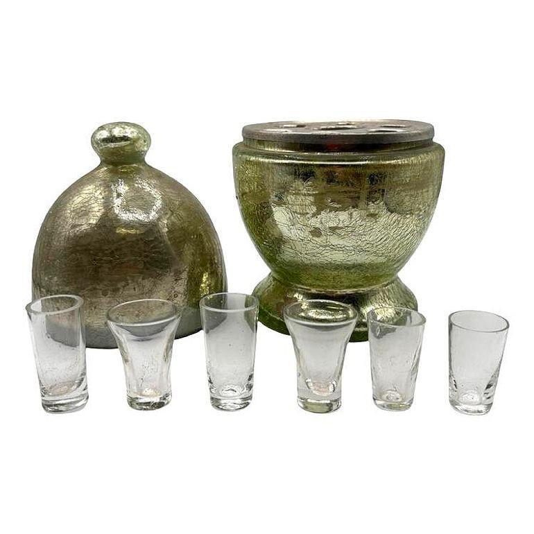 Juego de Huevo decantador y chupito de cristal de mercurio checoslovaco Art Decó en venta 2