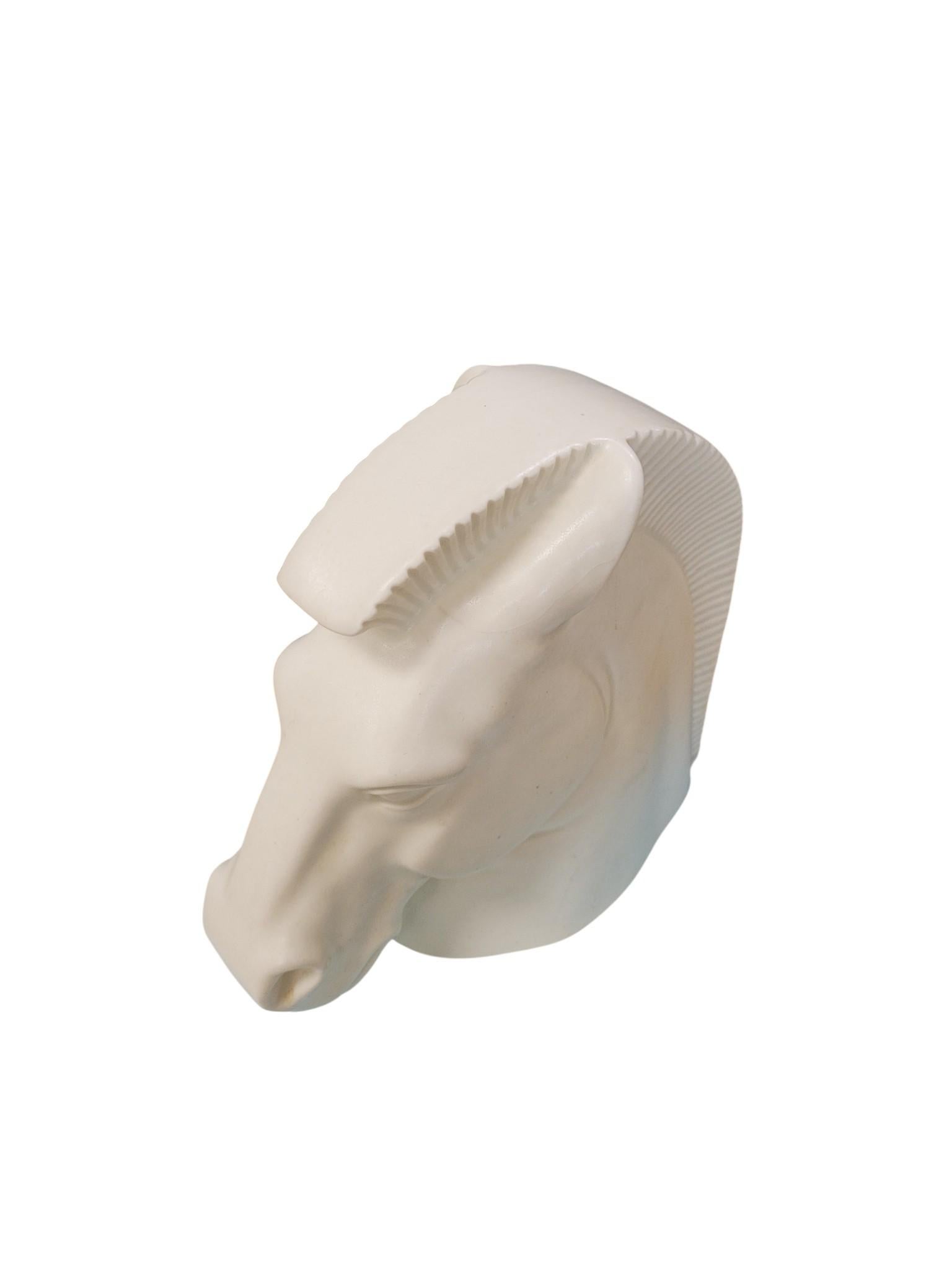 Busto di cavallo in porcellana di bisquit cecoslovacca, 1920-1960 circa in vendita 6