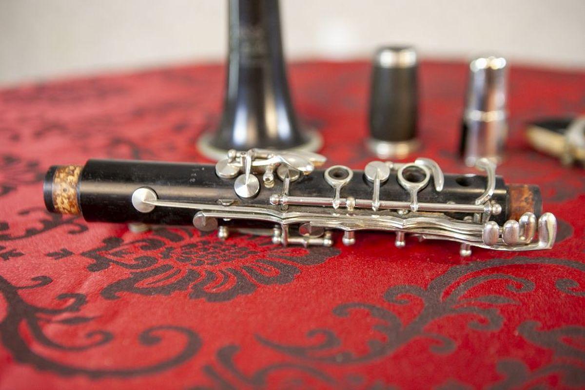 Clarinete checoslovaco de lignatón de mediados. XX siglo XX en venta