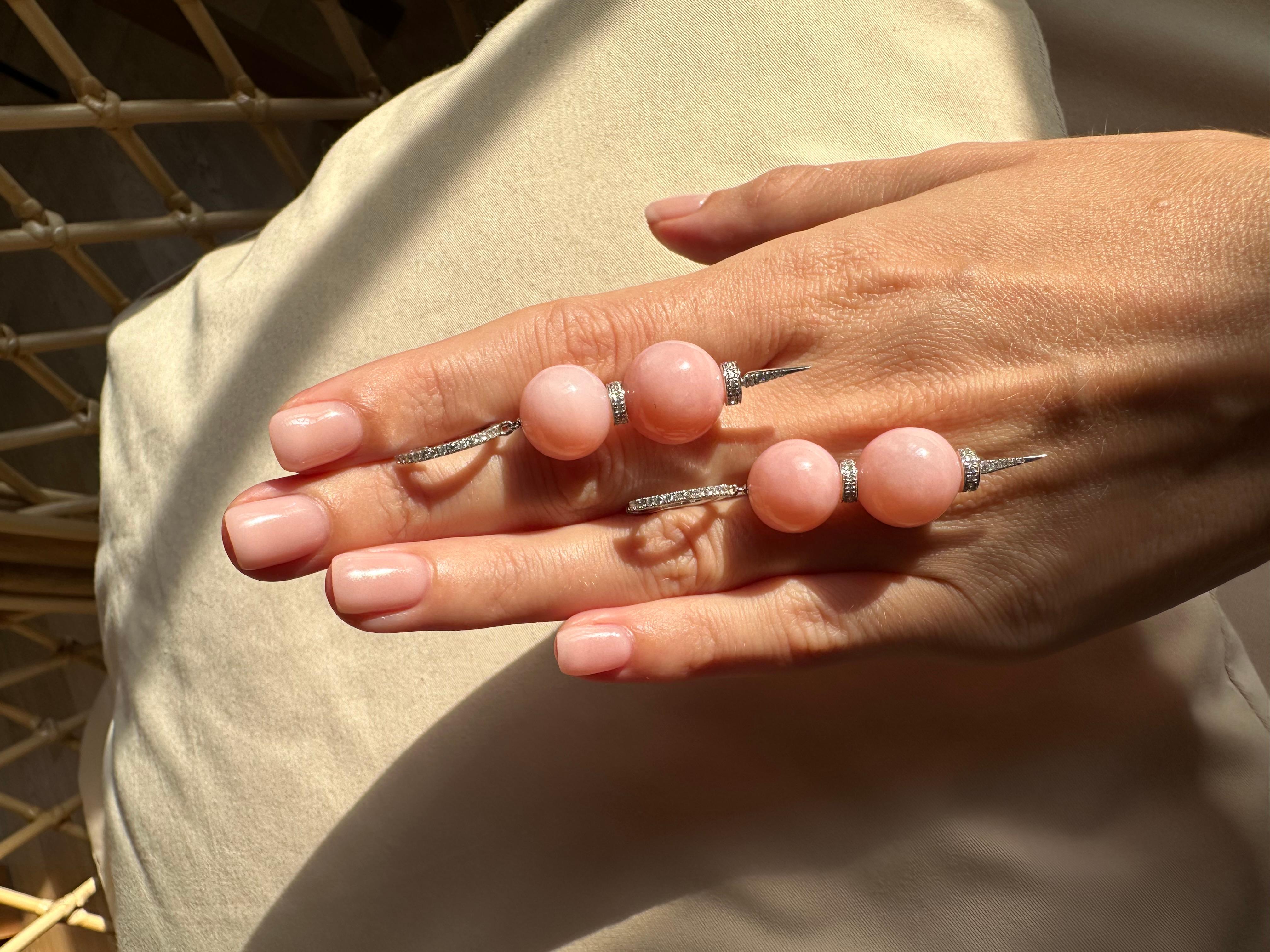 D - 18K White Gold Natural Pink Opal and Diamond Drop Statement Earrings In New Condition In Bangkok, Thailand