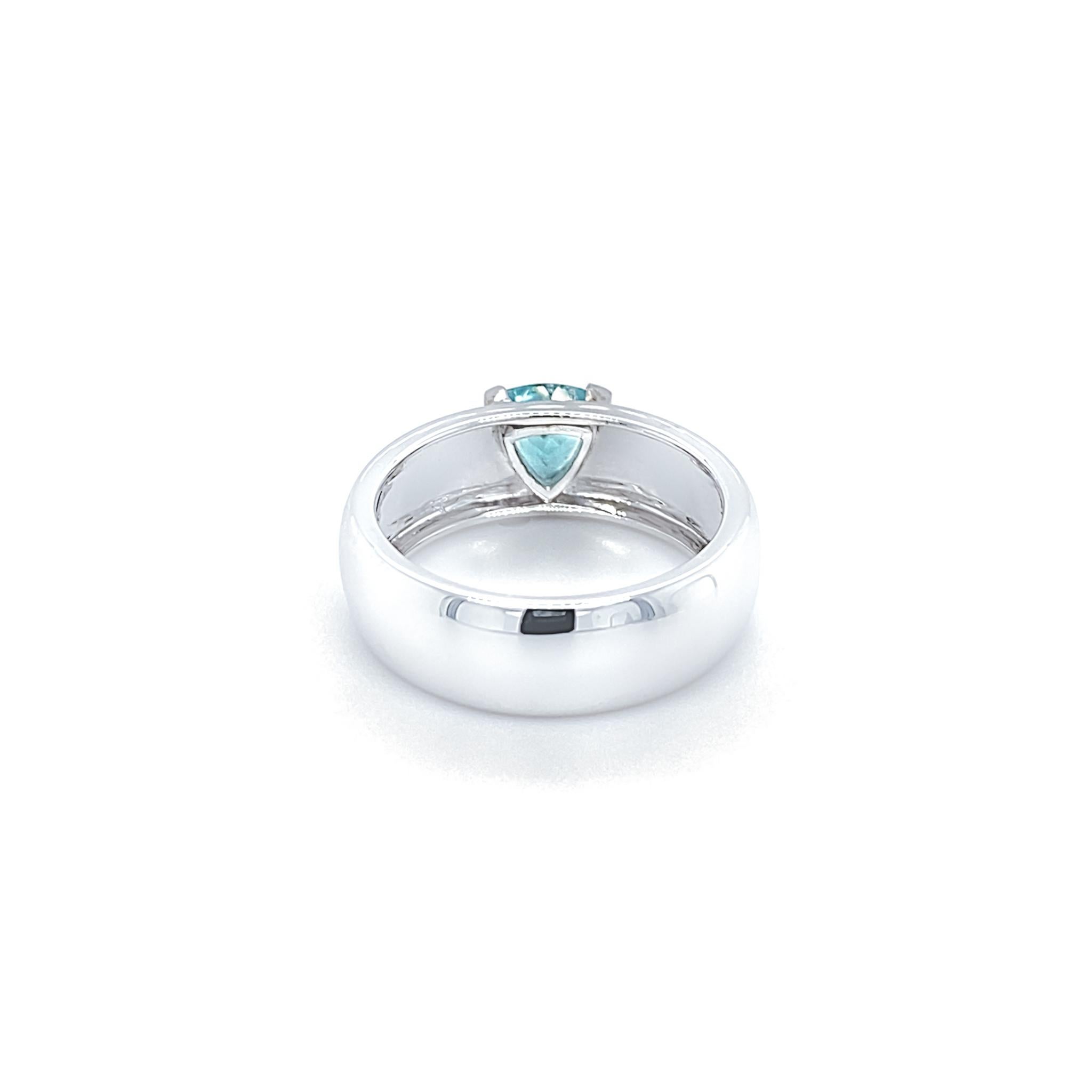 Trillion Cut D by Dilys' Certified Brazilian Paraiba Everyday Band Ring in 18K Gold For Sale
