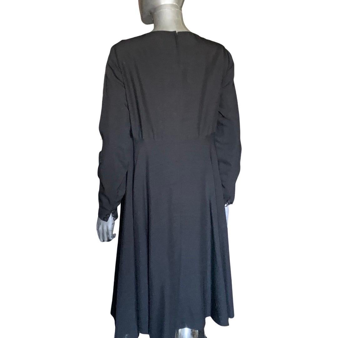 dCrenza Beverly Hills - Petite robe de cocktail noire vintage faite sur-mesure, taille 14  en vente 5