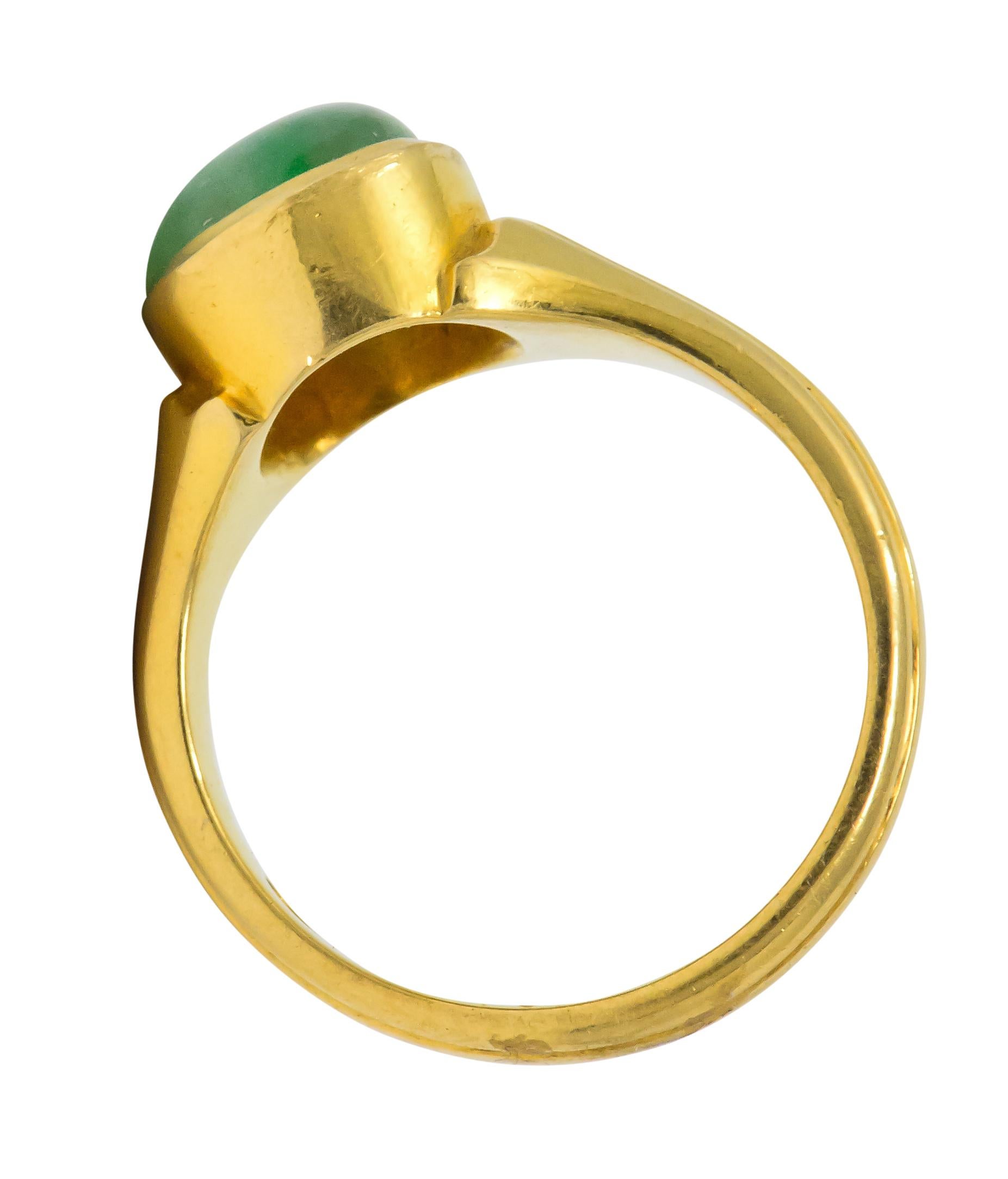 D & F Victorian Jadeite Jade 18 Karat Gold Unisex Ring GIA 1