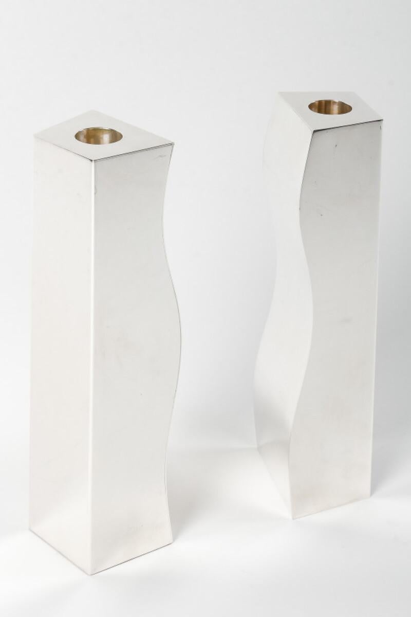 D. GARRIDO Paar verkaufte silberne Kerzenständer aus dem 20. Jahrhundert, Konstruktivismus im Angebot 1