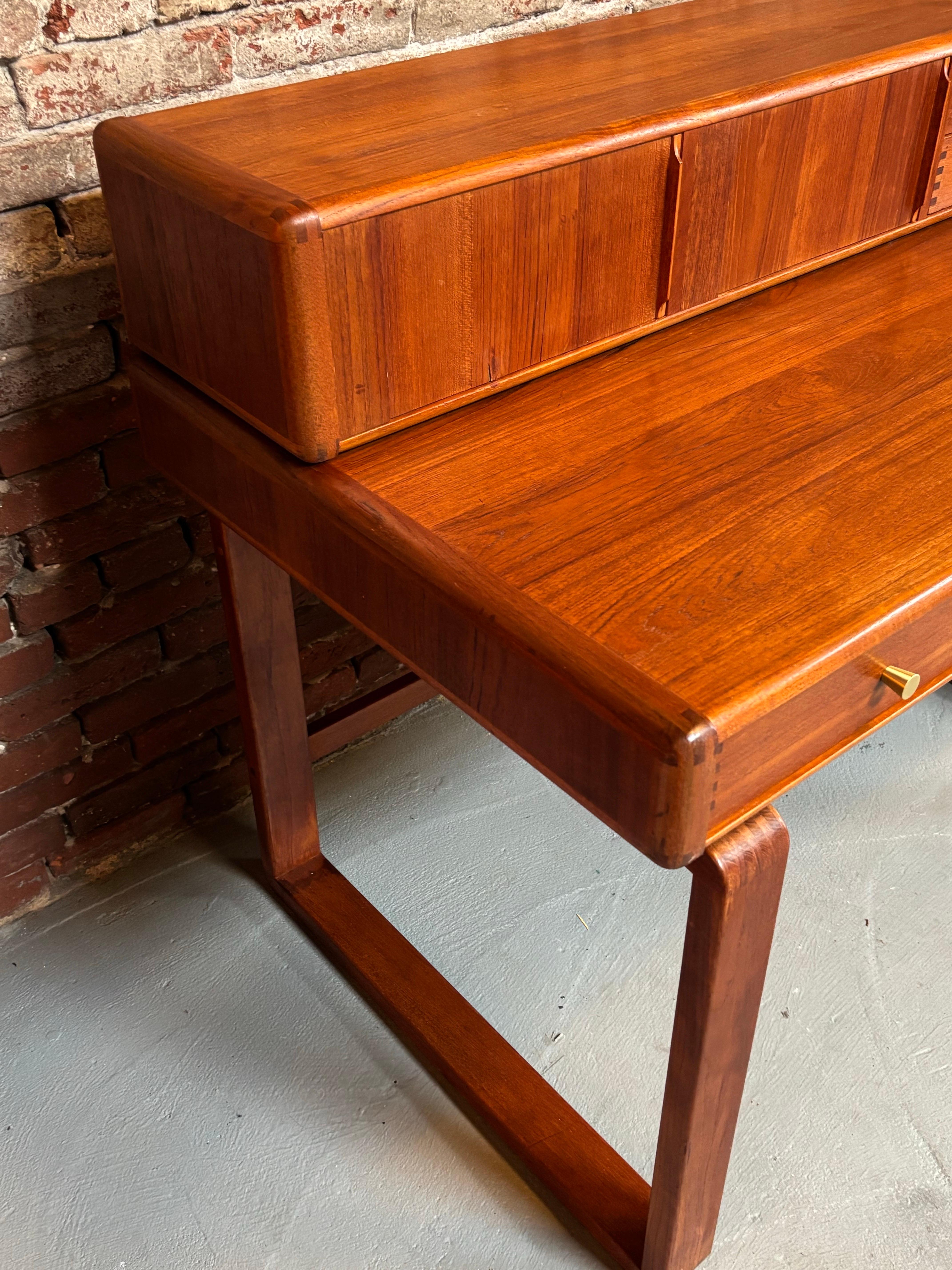 D-Scan Danish Solid Teak Desk 5
