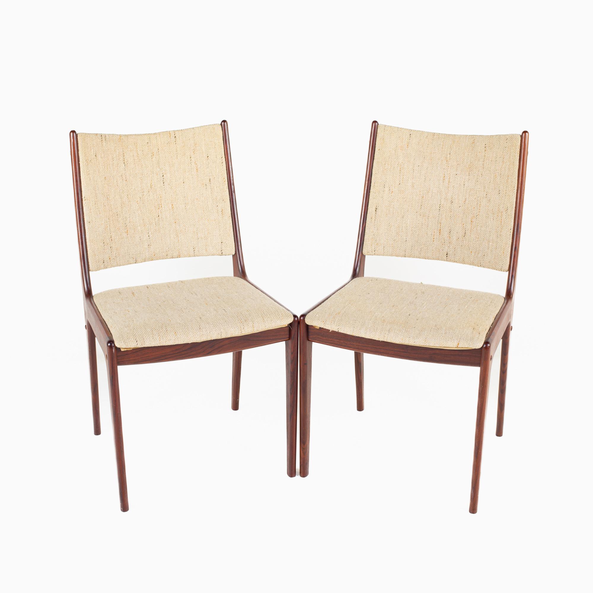 D scan mid-century Danish rosewood dining chairs- set of 2

Each chair measures: 18.5 wide x 19.5 deep x 32.5 inches high, with a seat height of 17.5 inches

All pieces of furniture can be had in what we call restored vintage condition. That