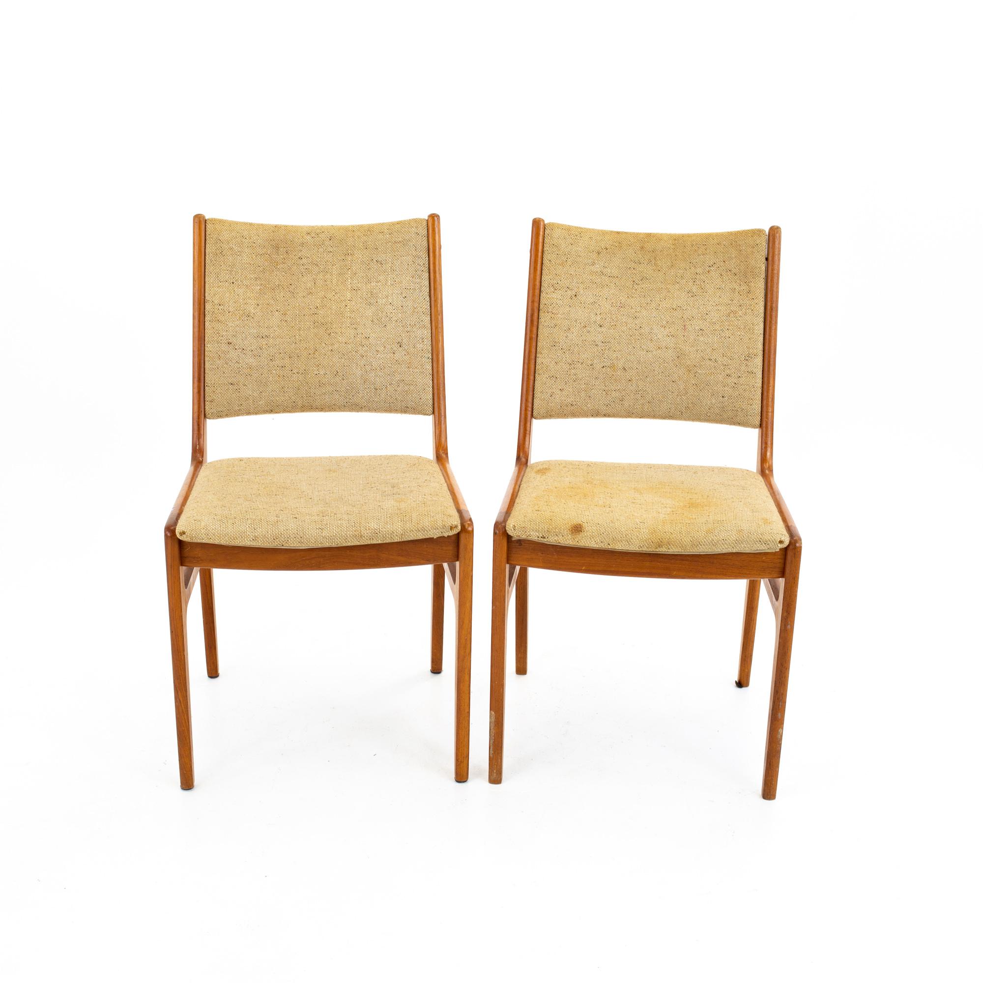 Mid-Century Modern D-Scan Mid Century Dining Chair, Set of 3