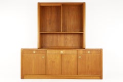 Buffet et huche en teck et laiton de style scandinave du milieu du siècle dernier