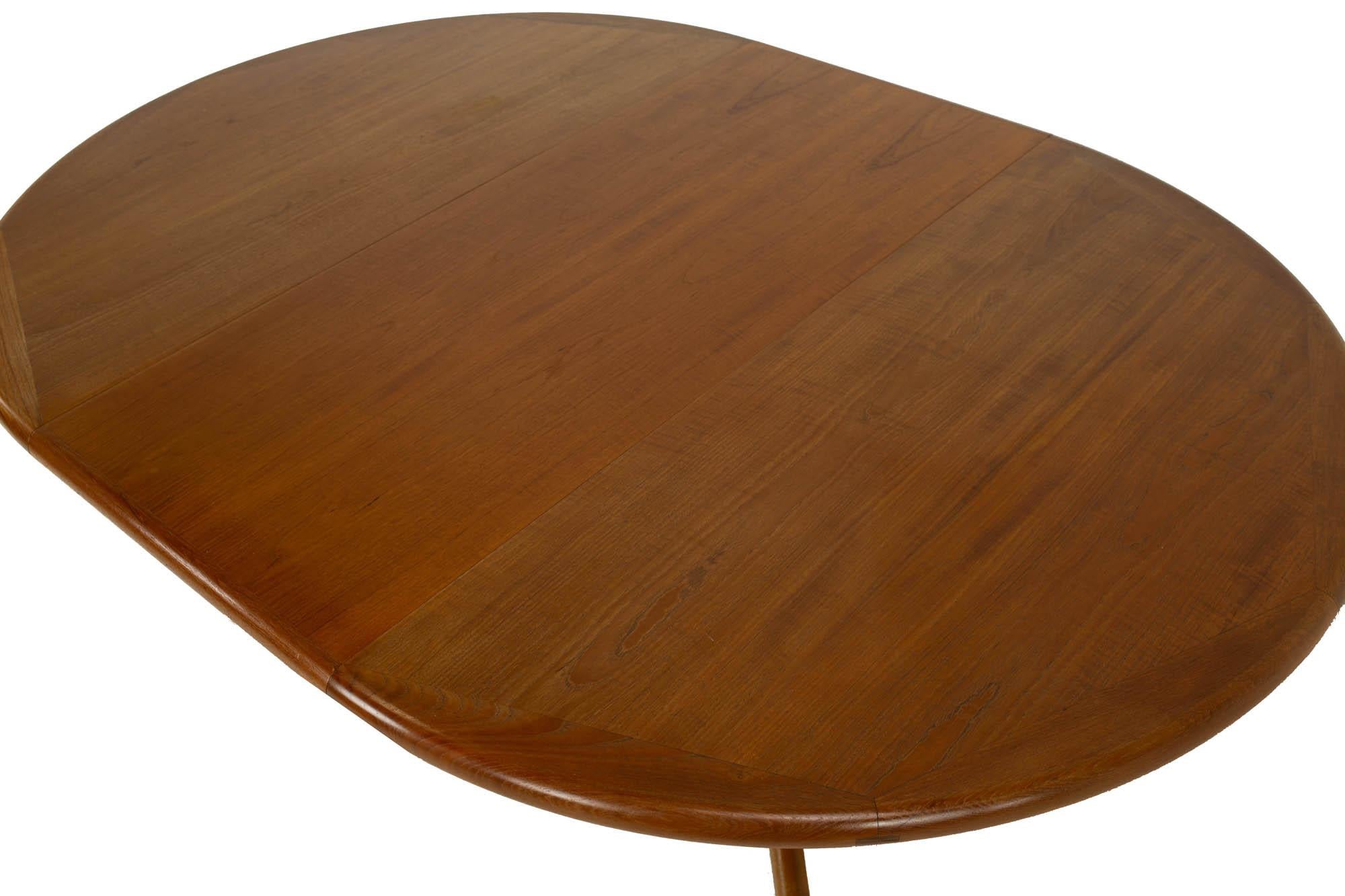 D-Scan Mid Century Teak Round Dining Table, 2 Leaves 4