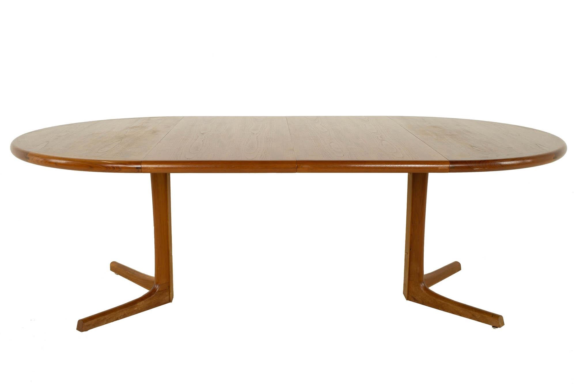 D-Scan Mid Century Teak Round Dining Table, 2 Leaves 6