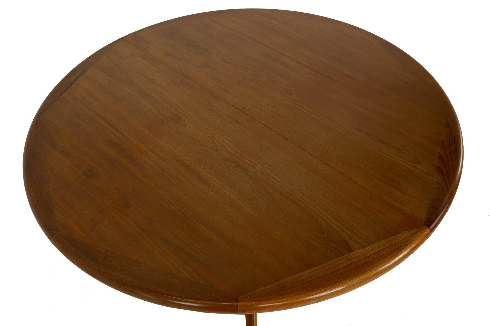 Mid-Century Modern D-Scan Mid Century Teak Round Dining Table, 2 Leaves