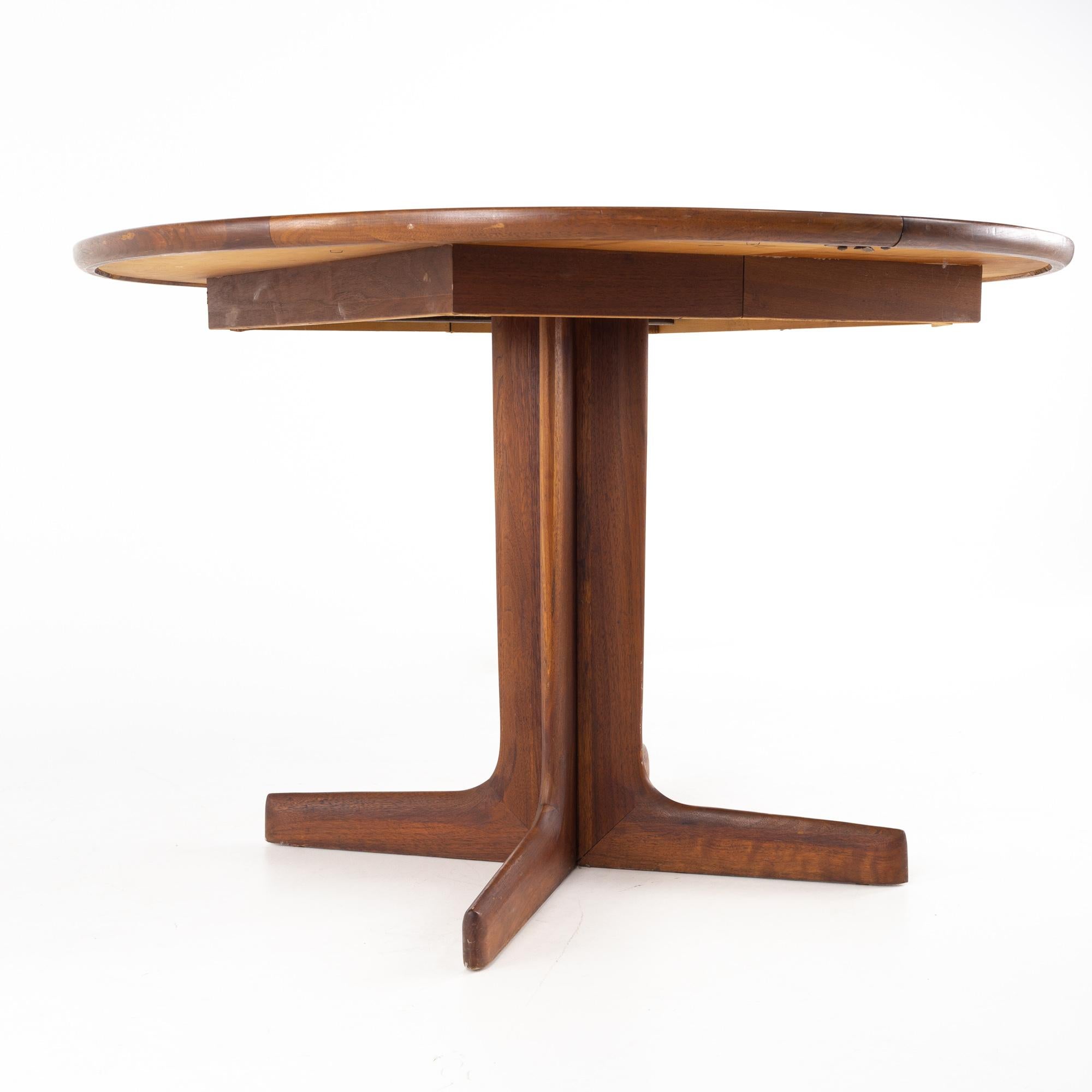 d scan dining table