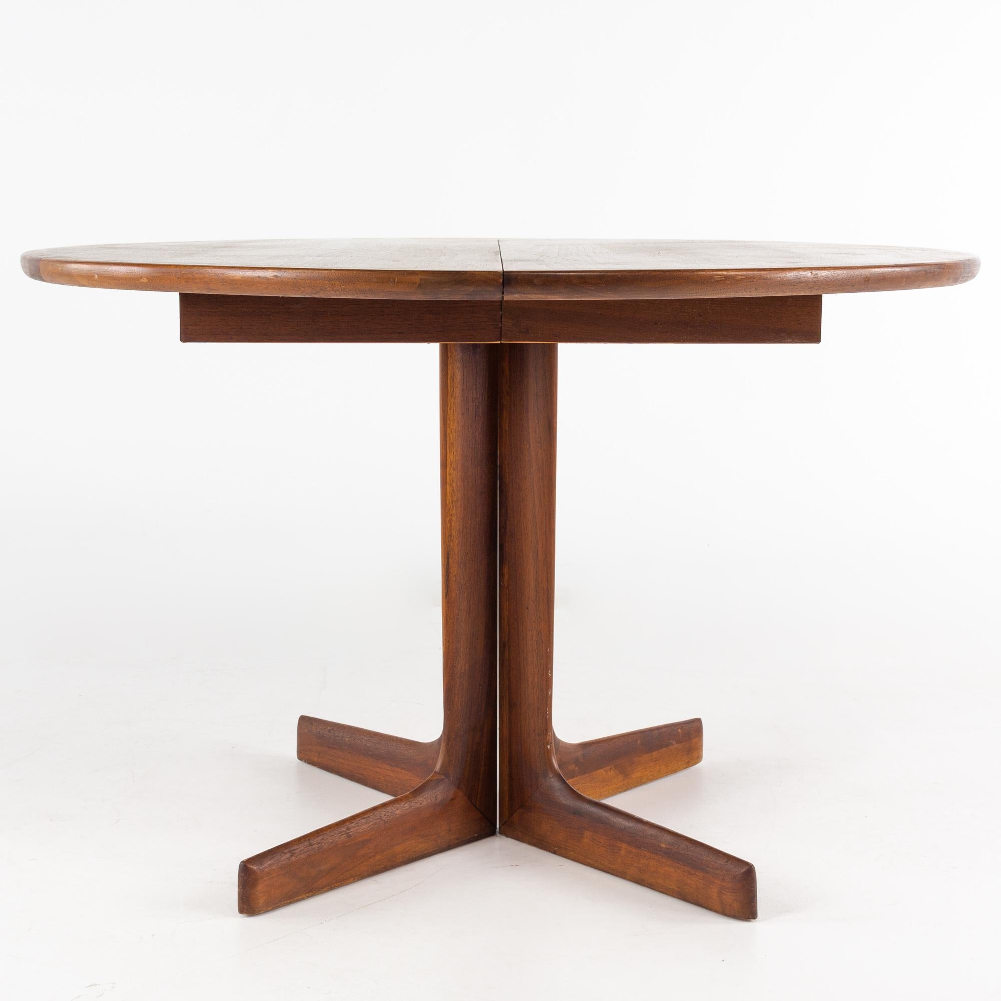 mid century pedestal dining table