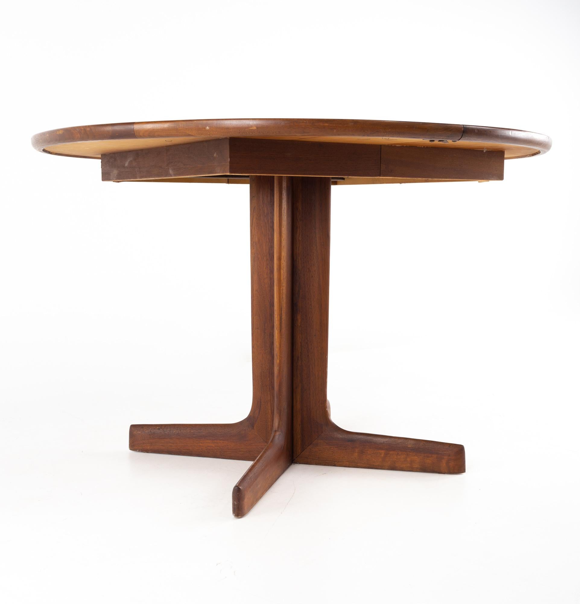Mid-Century Modern D Scan Style Mid Century Teak Pedestal Base Round Dining Table