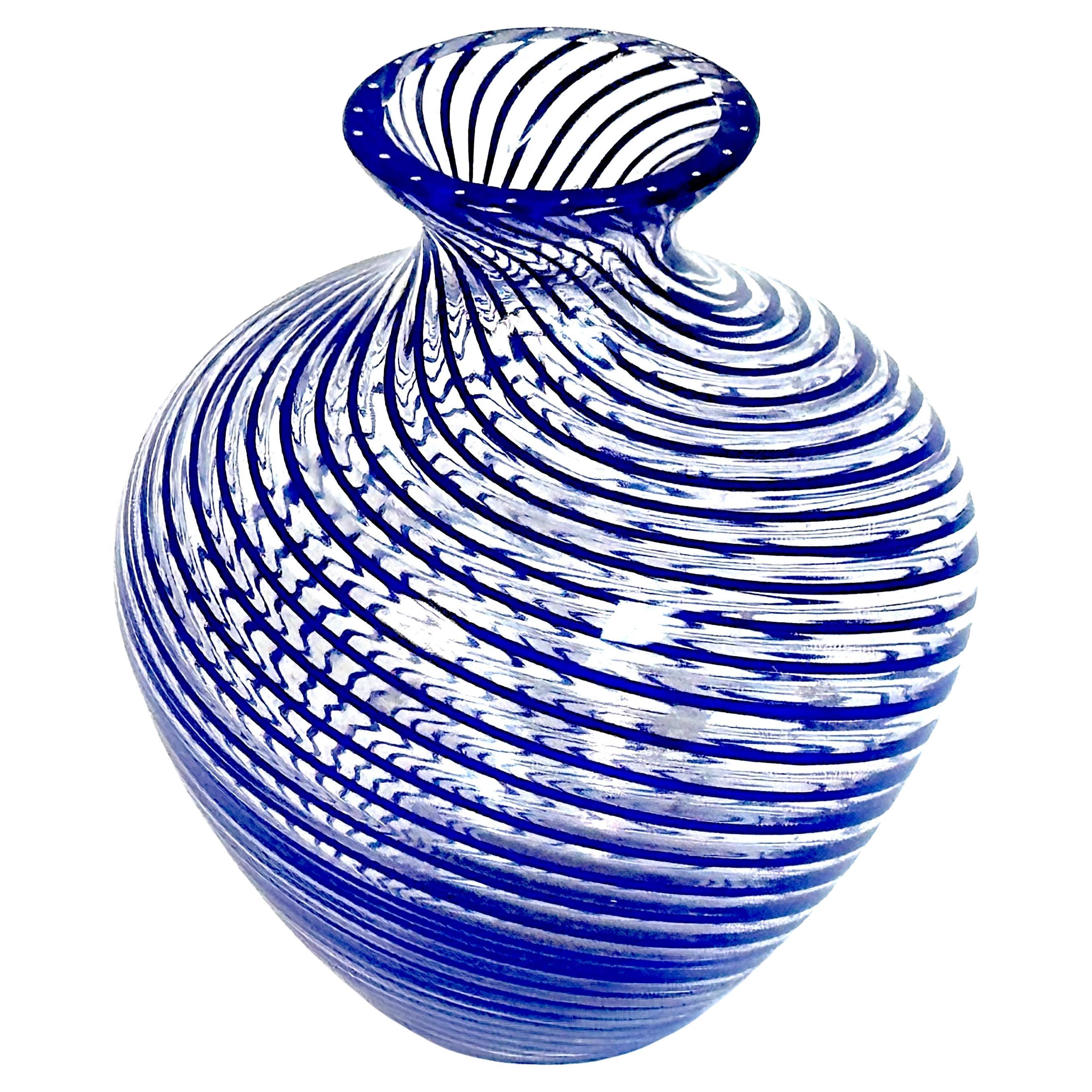 D. Zamora Venezia, Murano Hand-Blown Filigrana Glass Vase with Dotted Rim