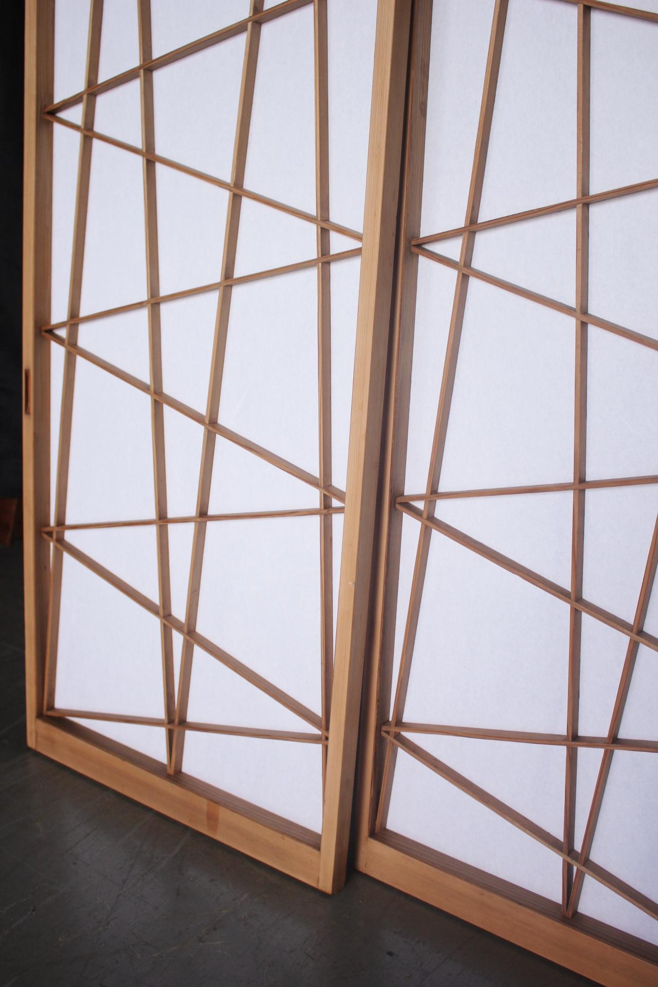 Legno D12 Antiquariato giapponese quattro porte, accessori, porta Washi Shoji modello Zigzag in vendita