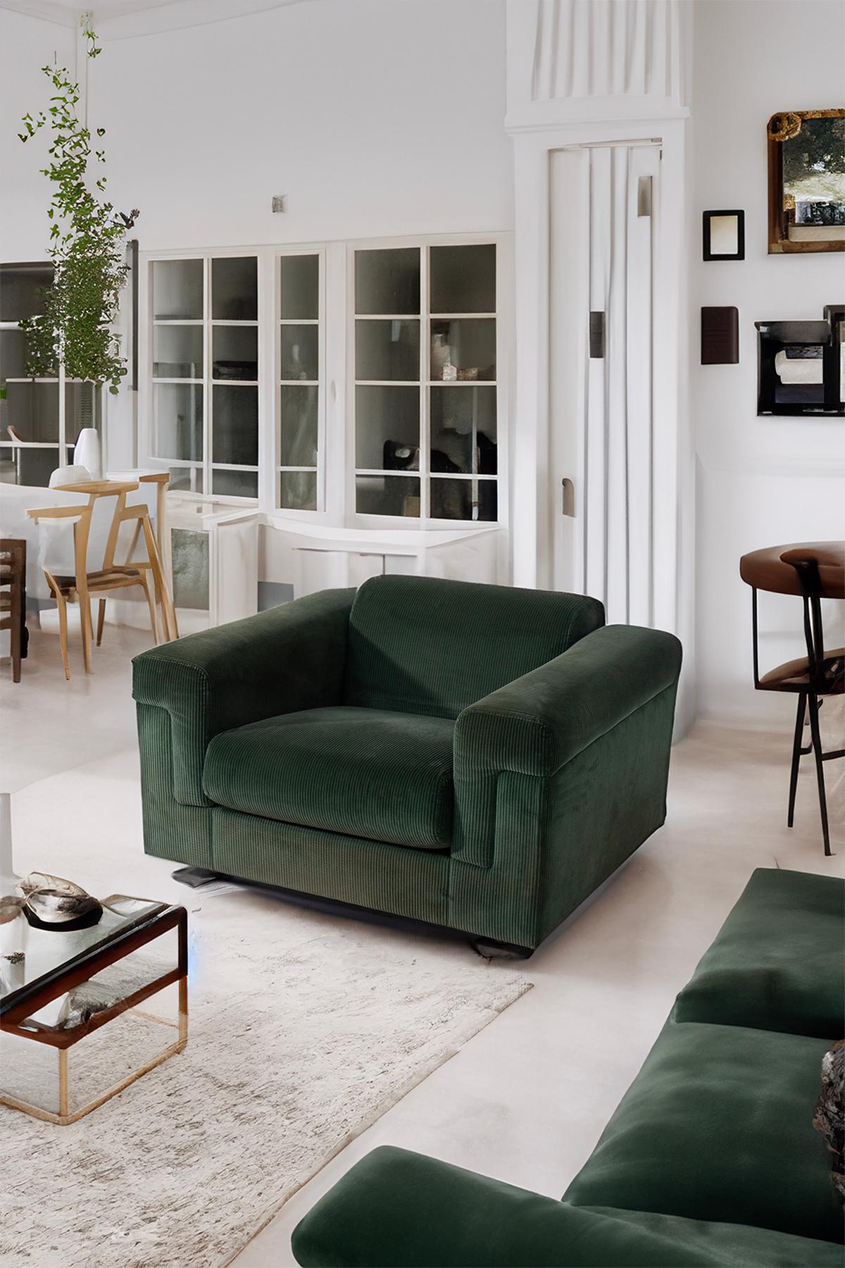 Le fauteuil D120, conçu par Valeria Borsani et Alfredo Bonetti pour Tecno dans les années 1970, témoigne de l'approche novatrice de l'époque en matière de conception de mobilier. Cette pièce remarquable capture l'essence de la sophistication vintage