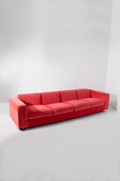 D120 Velvet sofa Valeria Borsani and Alfredo Bonetti for Tecno