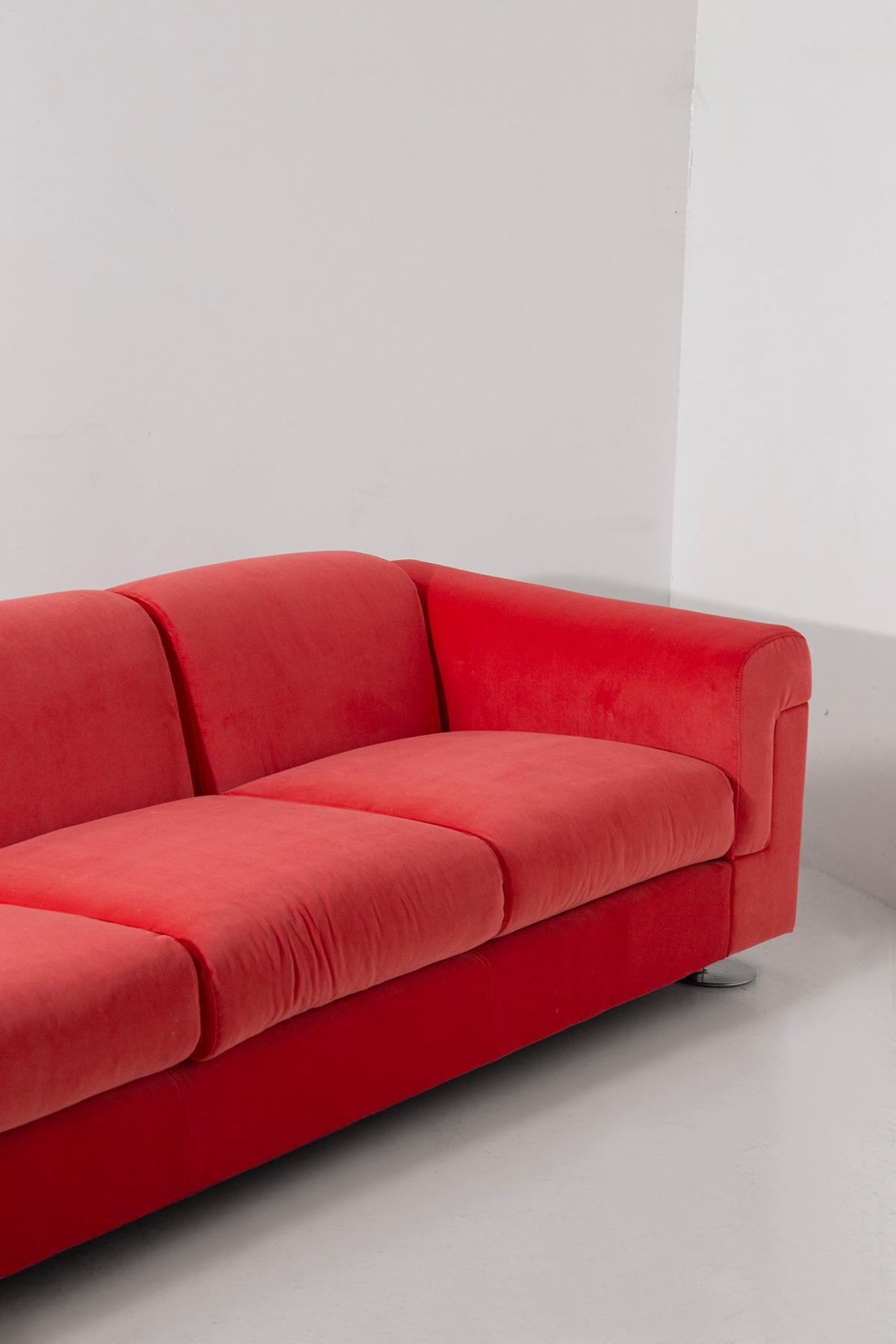 D120 Velvet sofa Valeria Borsani and Alfredo Bonetti for Tecno 1